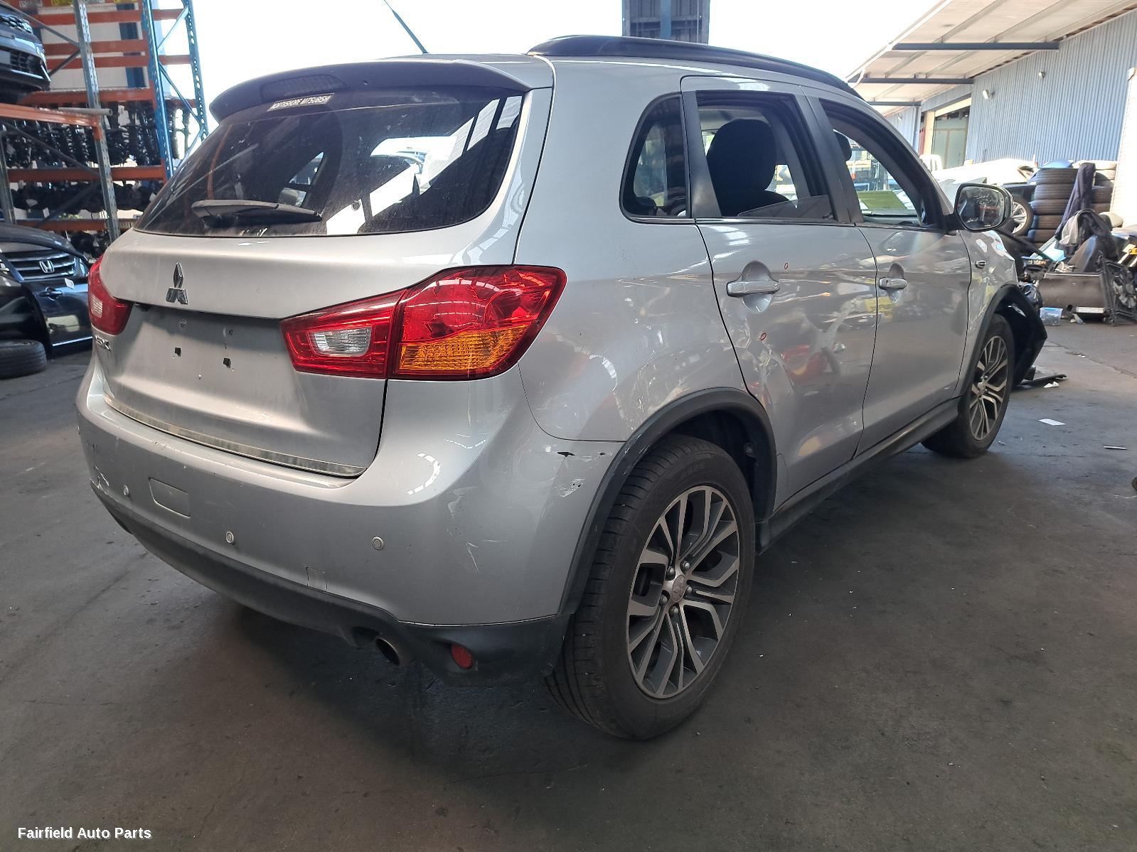 2010-2016 Mitsubishi Asx Right Indicator Fog Side