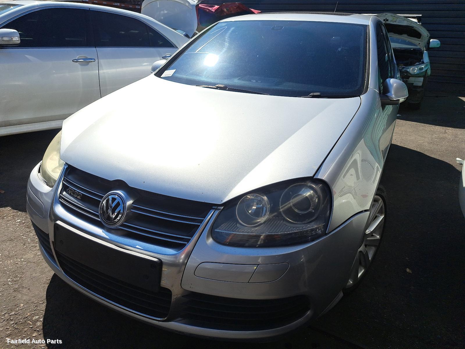 2007 Volkswagen Golf Left Taillight