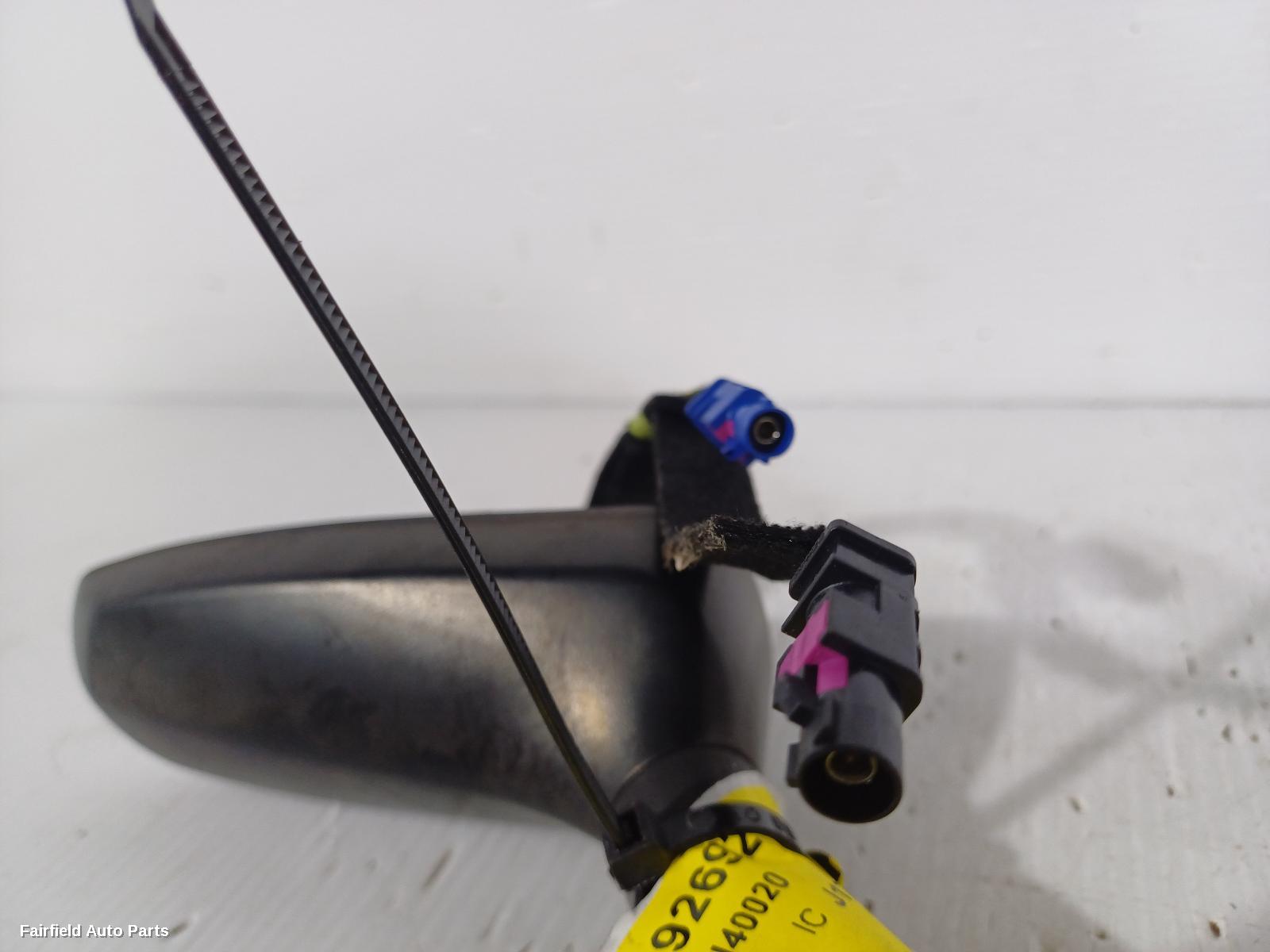 2013-2017 Holden Commodore Antenna