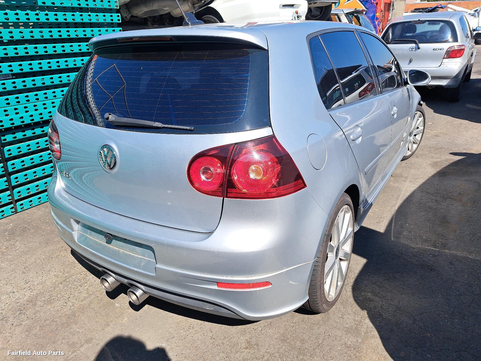 2007 Volkswagen Golf Left Taillight