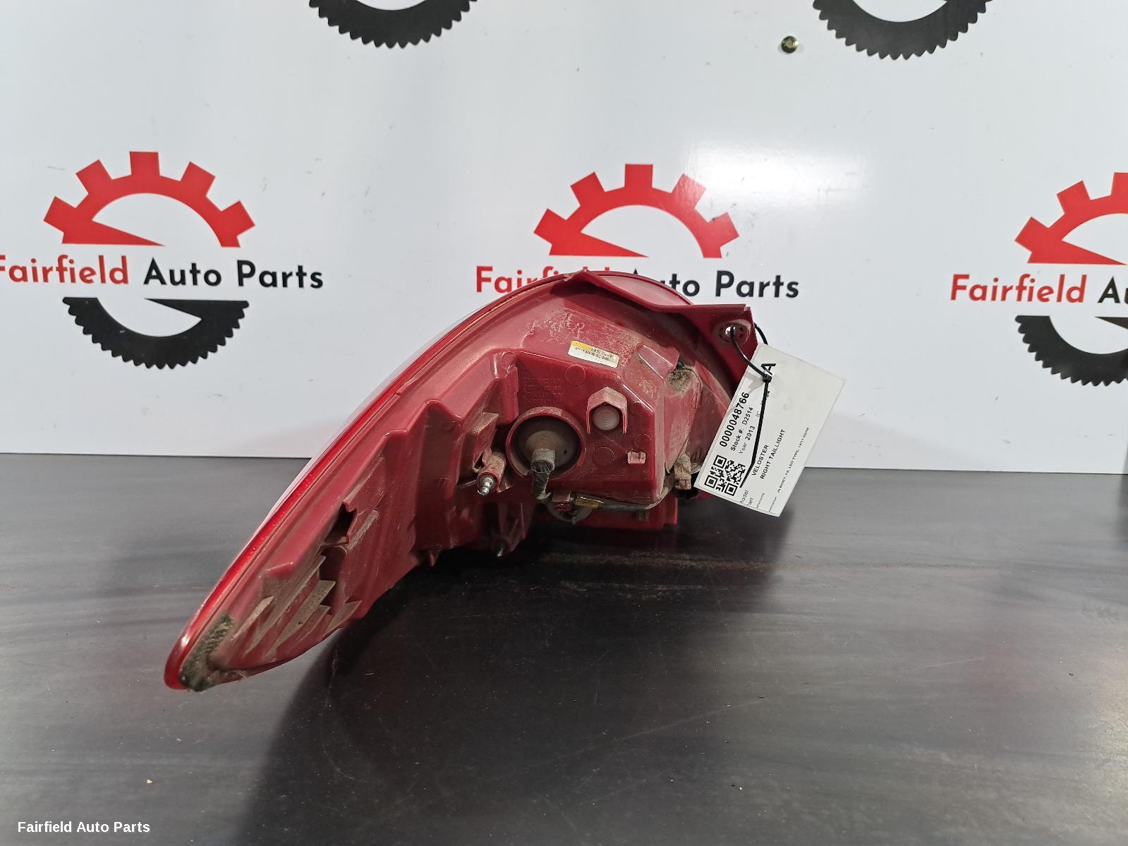 2013 Hyundai Veloster Right Taillight