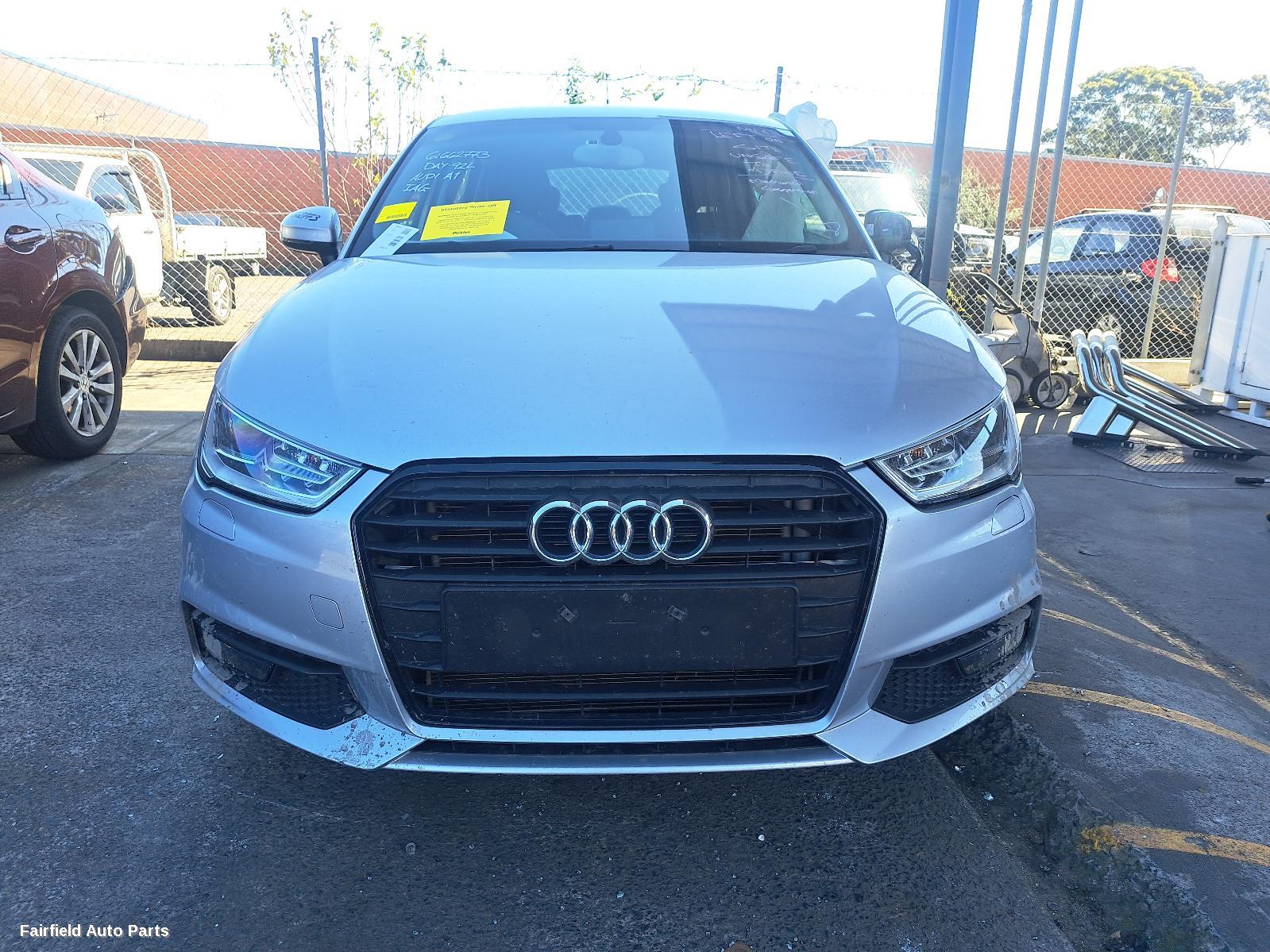 2015 Audi A1 Right Indicator Fog Side