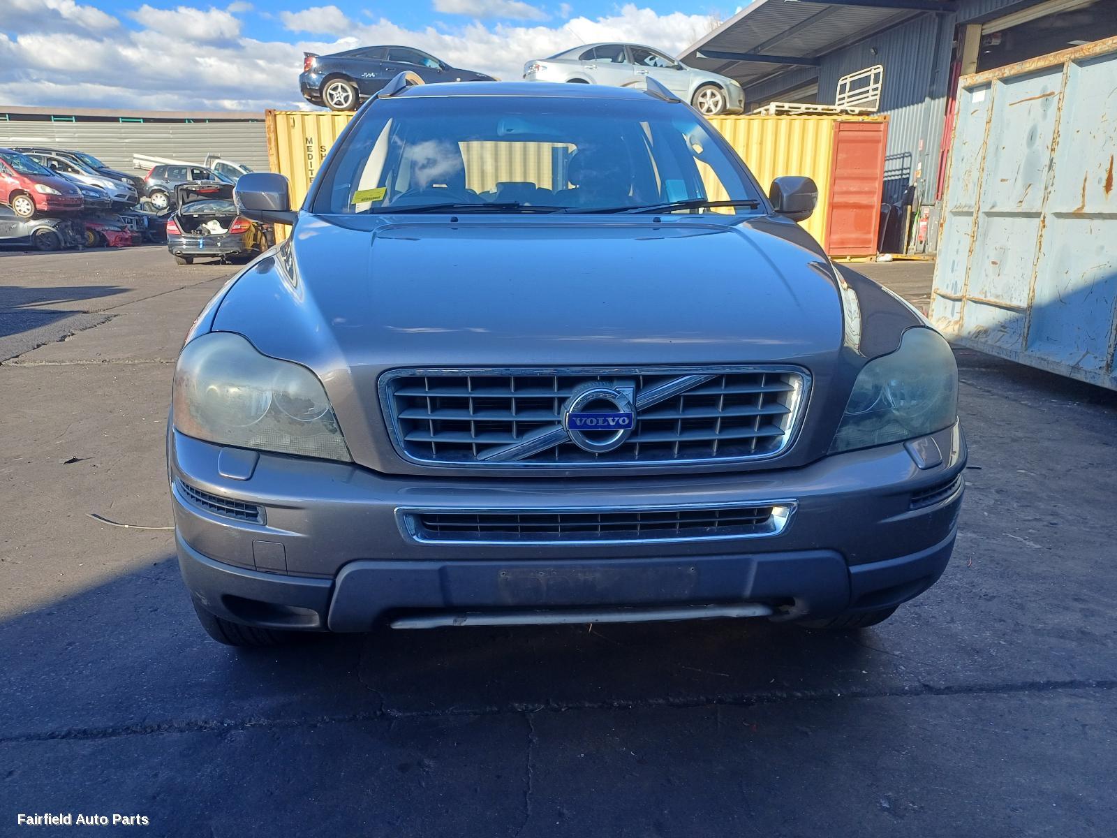 2010 Volvo Xc90 Grille