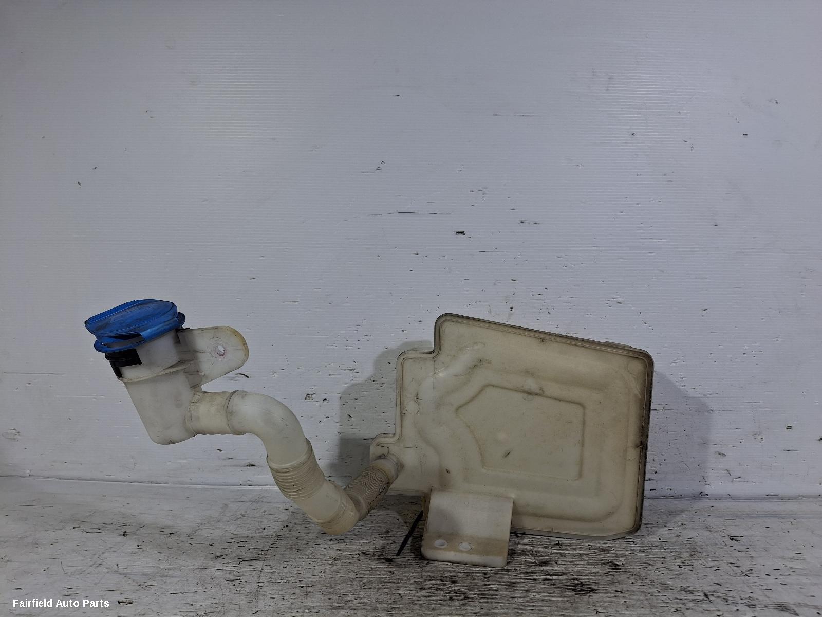 2004-2015 Volkswagen Golf Washer Bottle