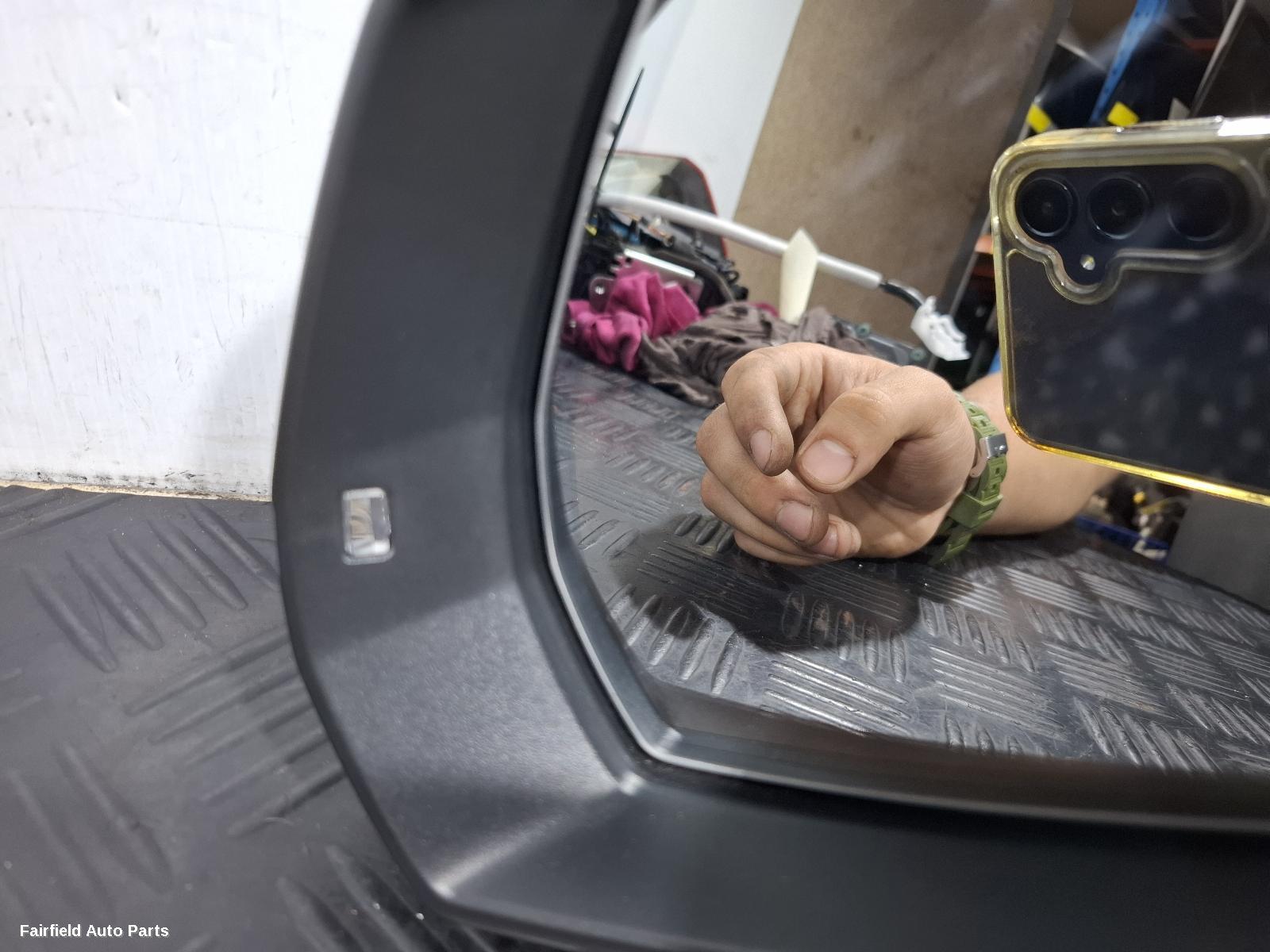 2015-2020 Audi Q7 Right Door Mirror