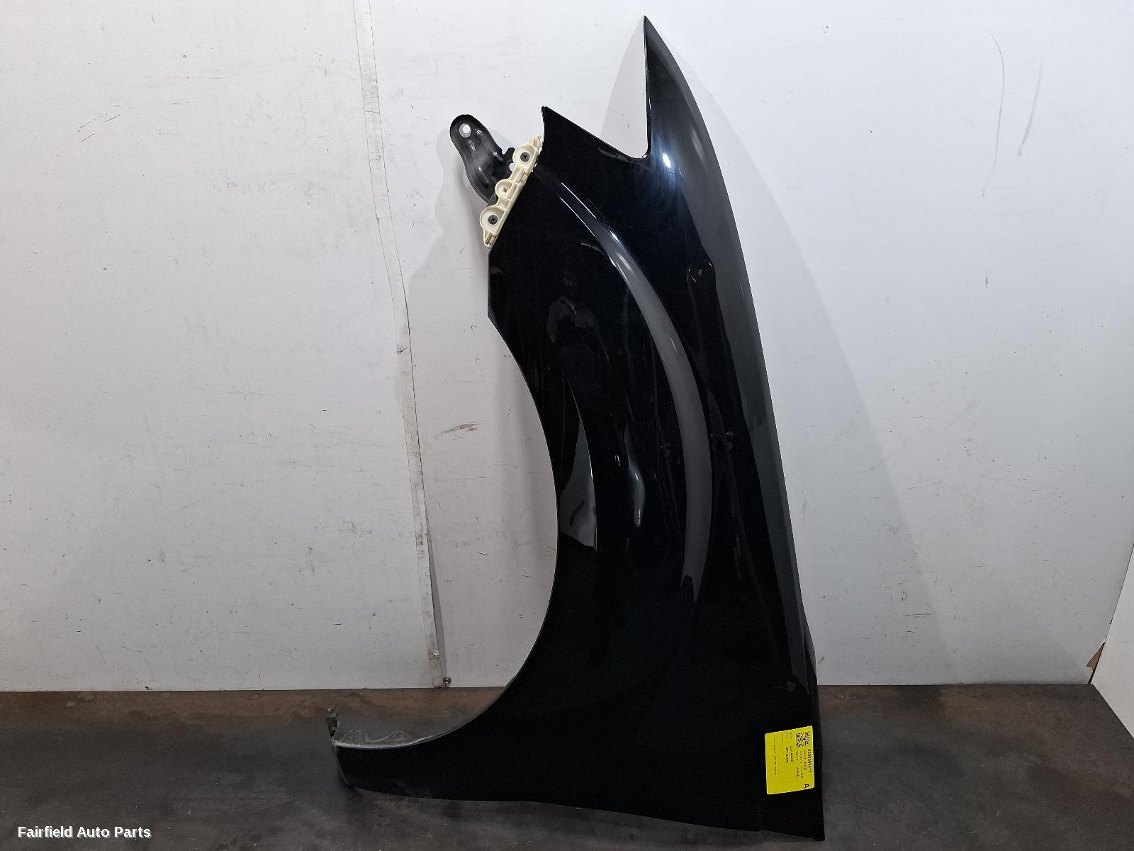 2009-2012 Mitsubishi Outlander Left Guard