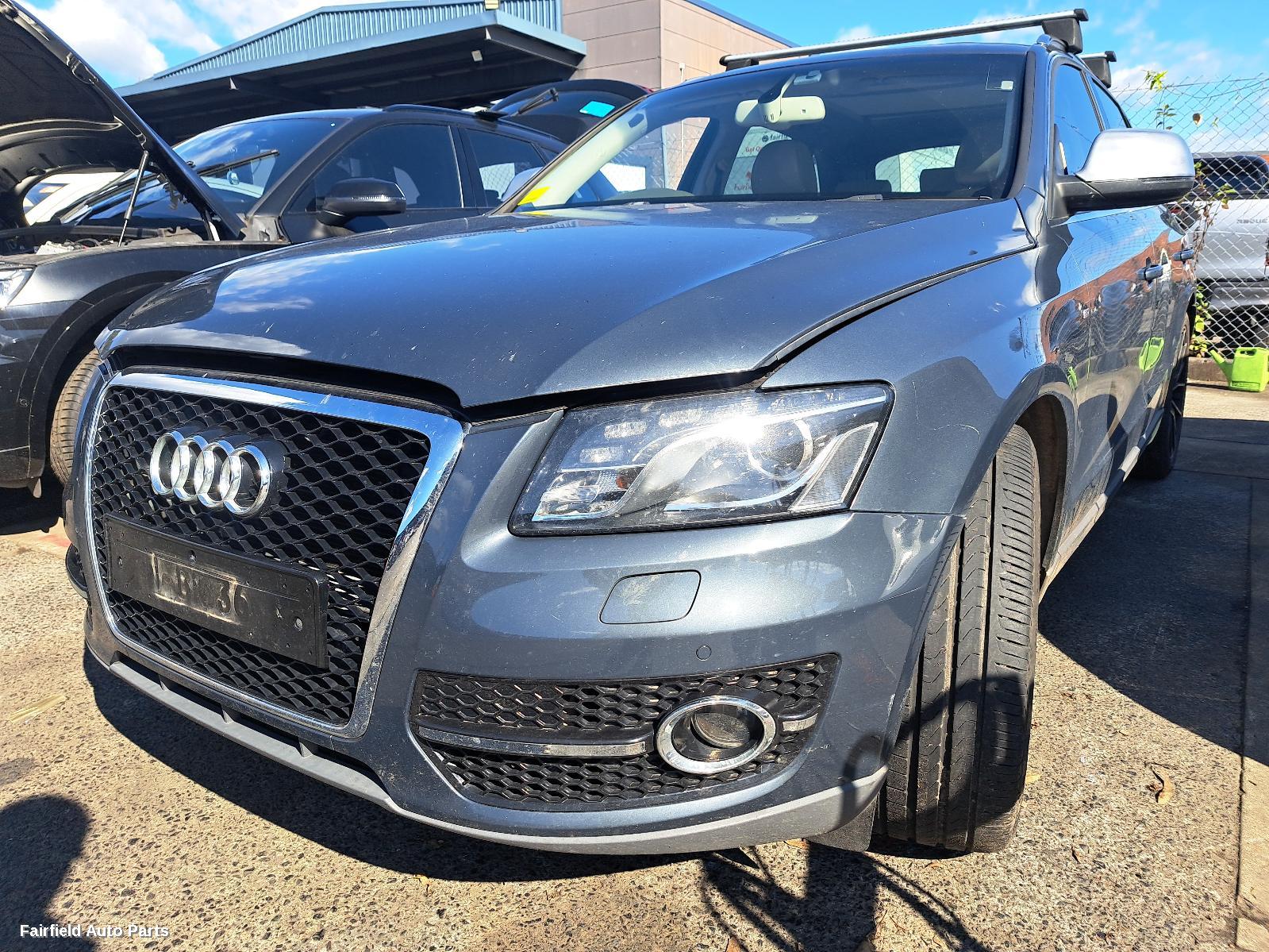 2009 Audi Q5 Left Headlamp