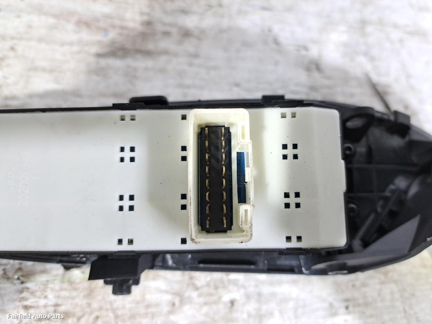 2012-2017 Hyundai I30 Pwr Dr Wind Switch