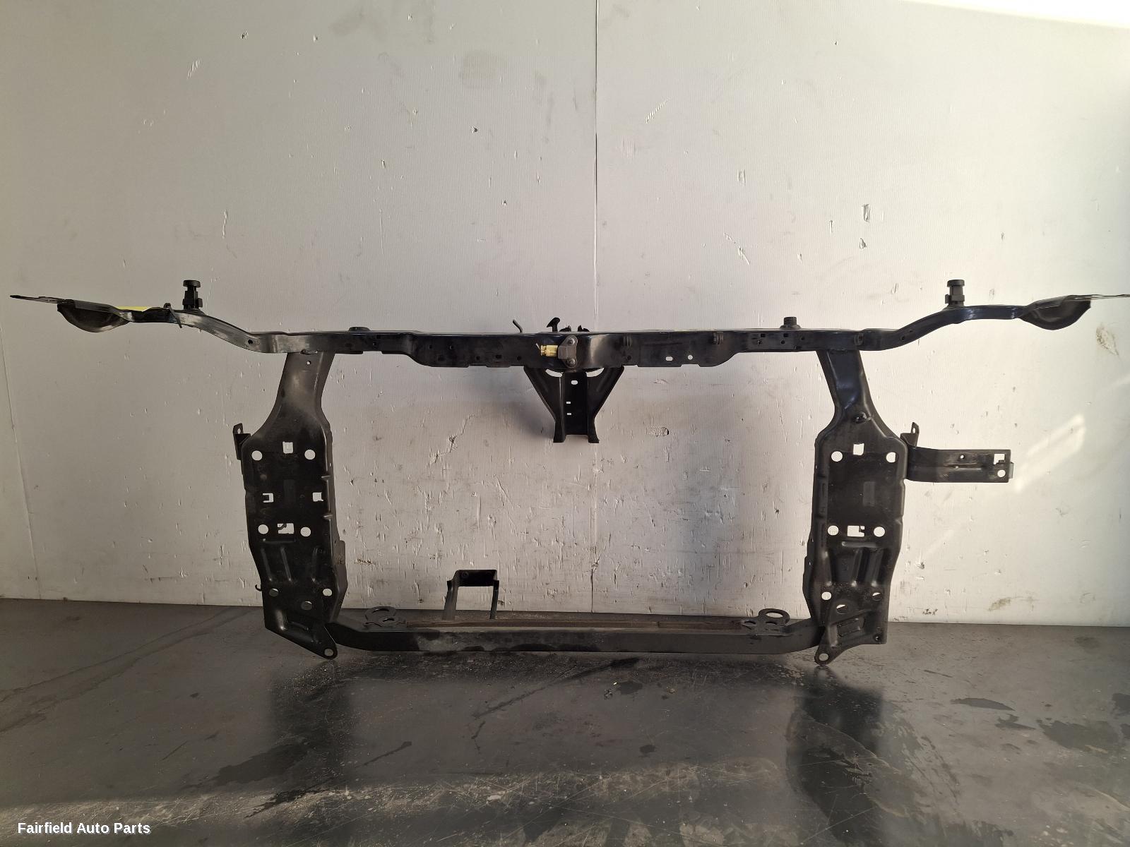2010-2014 Nissan Dualis Radiator Support