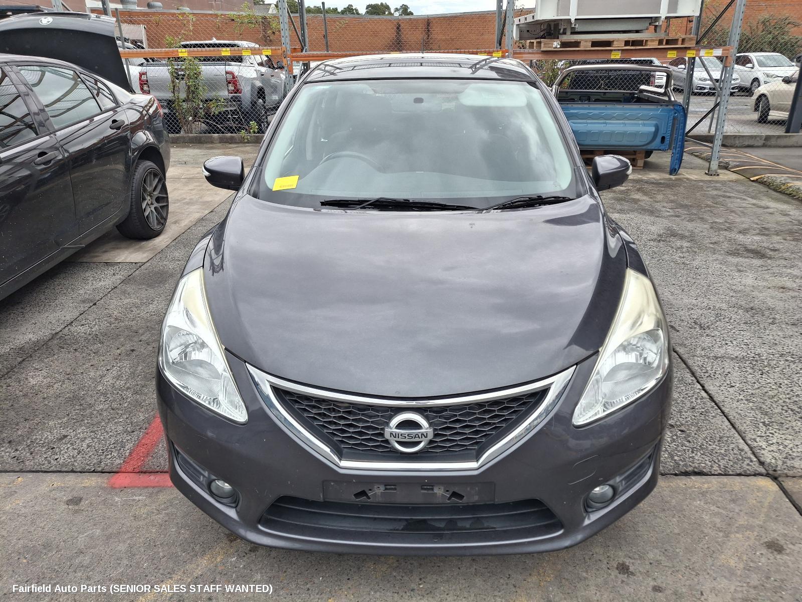 2013-2016 Nissan Pulsar Right Door Mirror