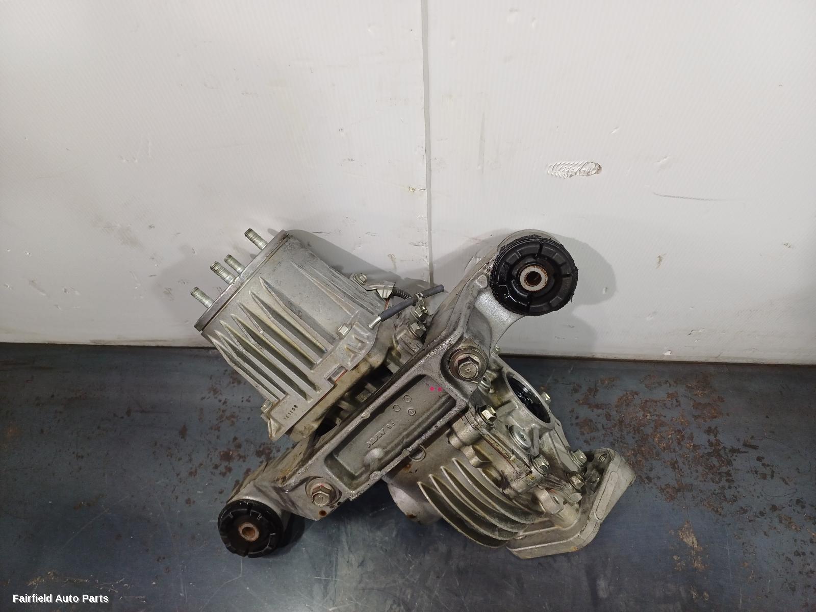2013-2021 Toyota Kluger Differential Centre