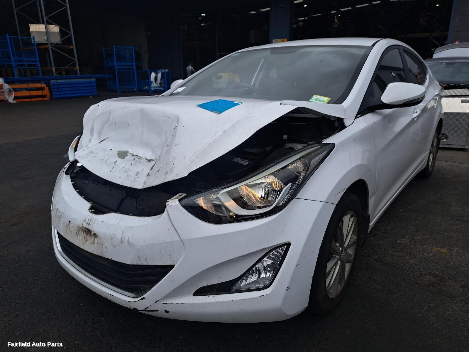 2013-2015 Hyundai Elantra Left Indicator Fog Side