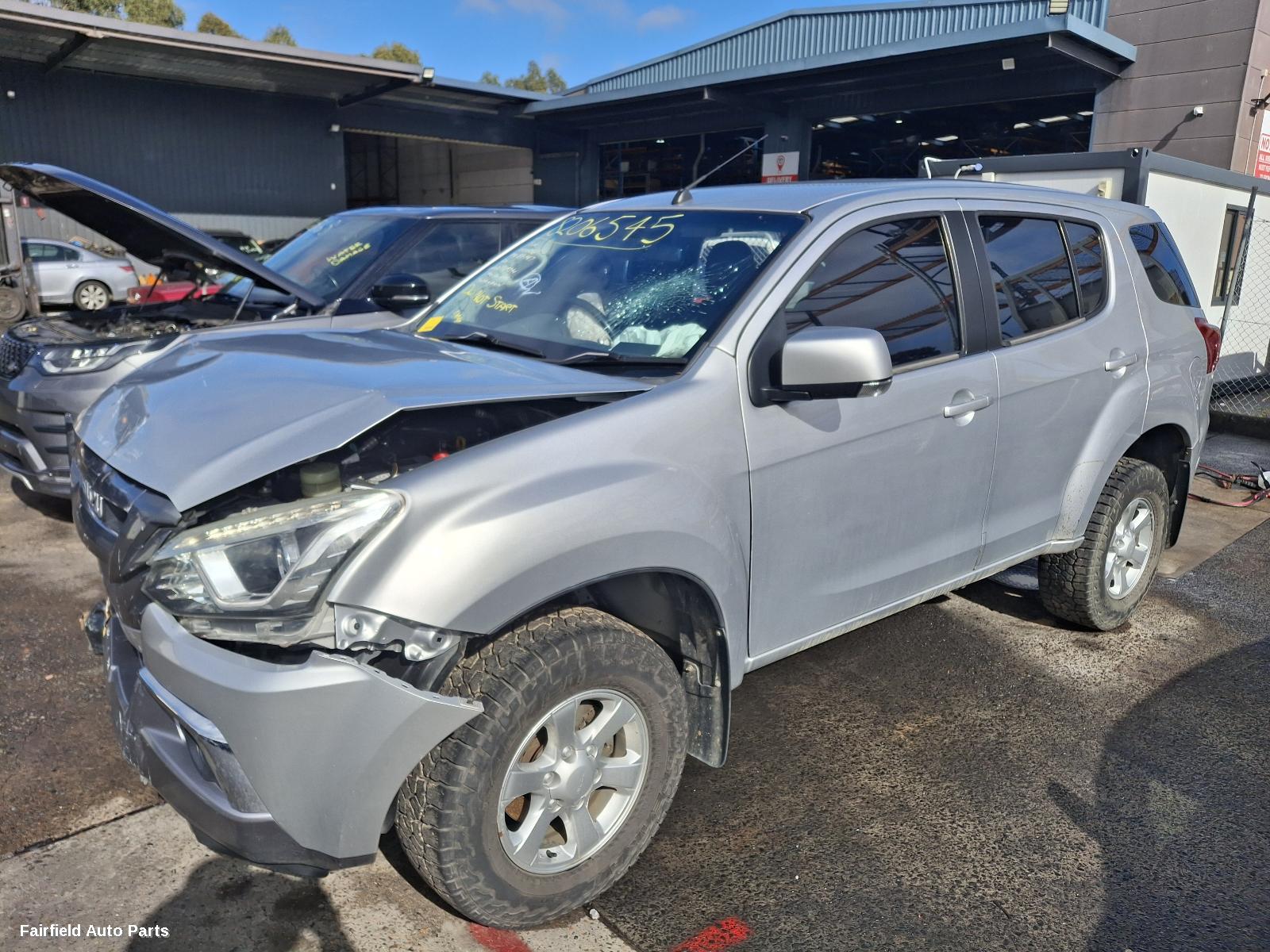 2018 Isuzu Mu-x Right Taillight