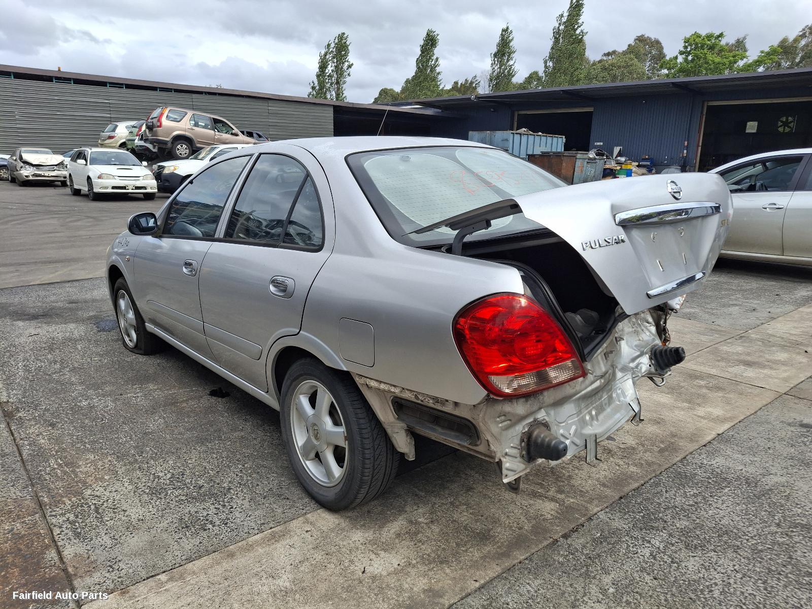 2000-2005 Nissan Pulsar Left Rear Door Sliding