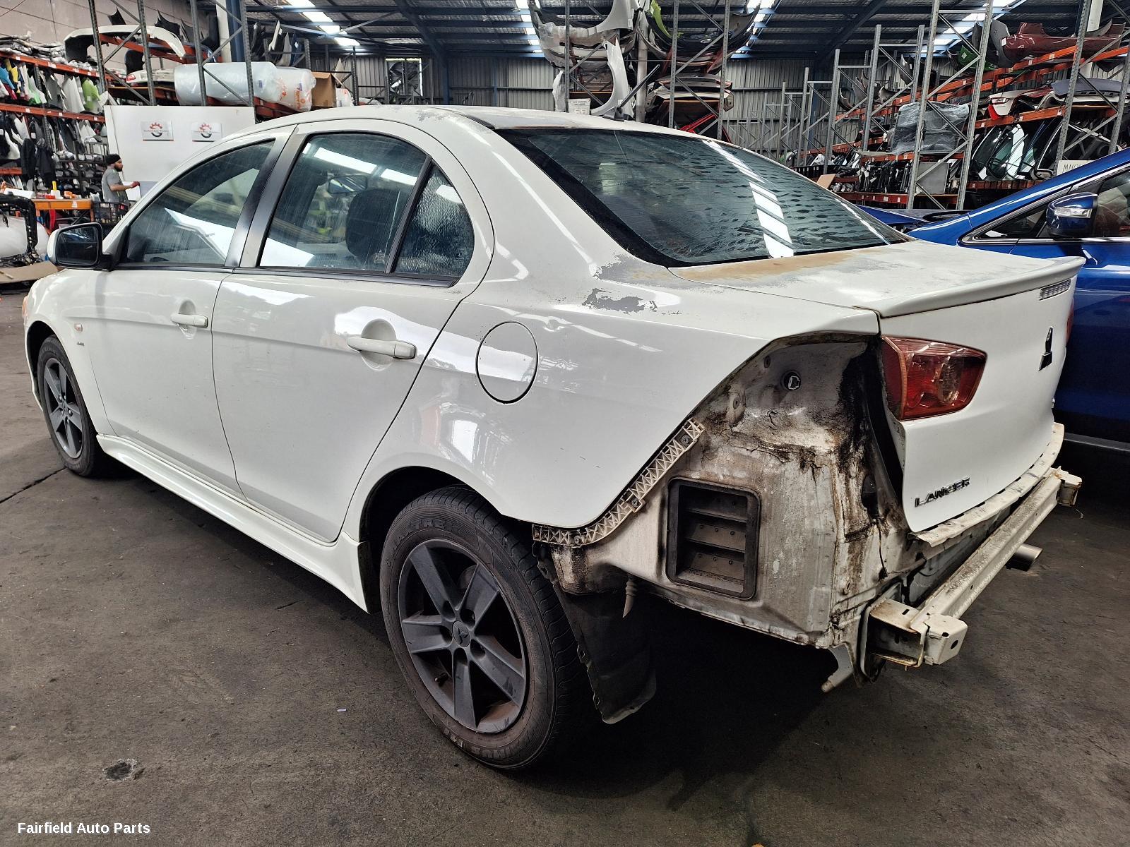 2007-2015 Mitsubishi Lancer Left Indicator Fog Side