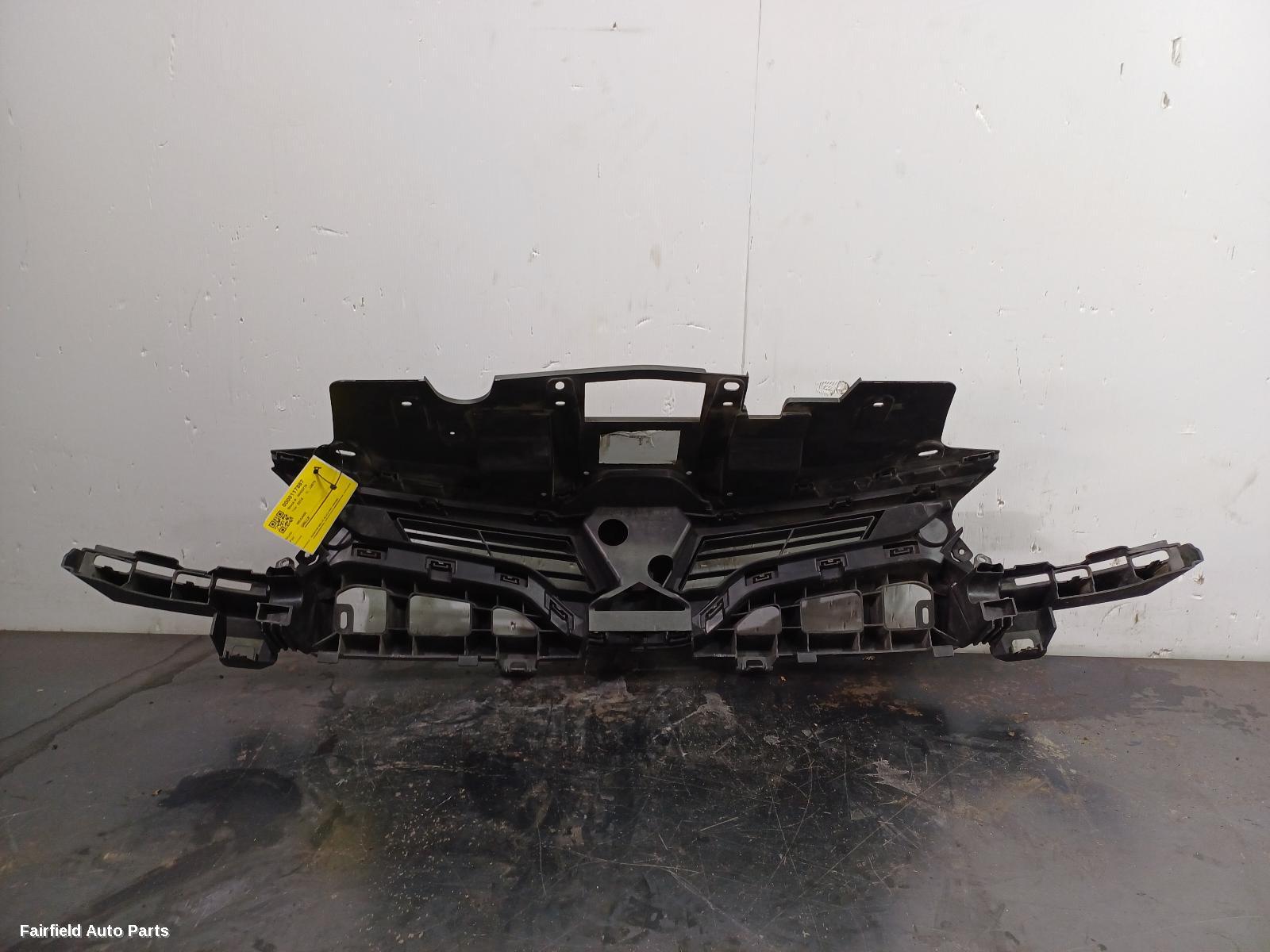 2014-2016 Renault Megane Grille