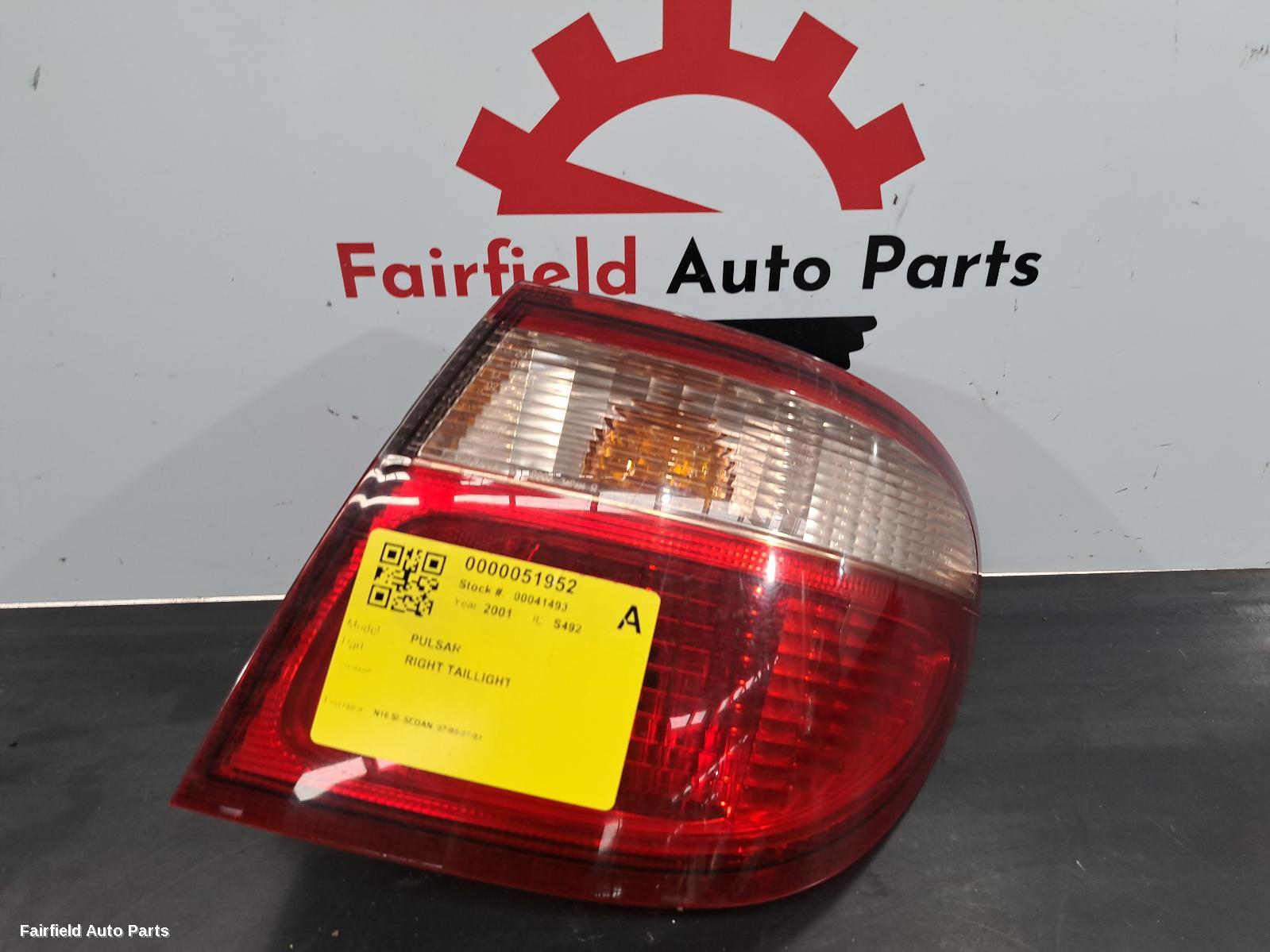 2001 Nissan Pulsar Right Taillight