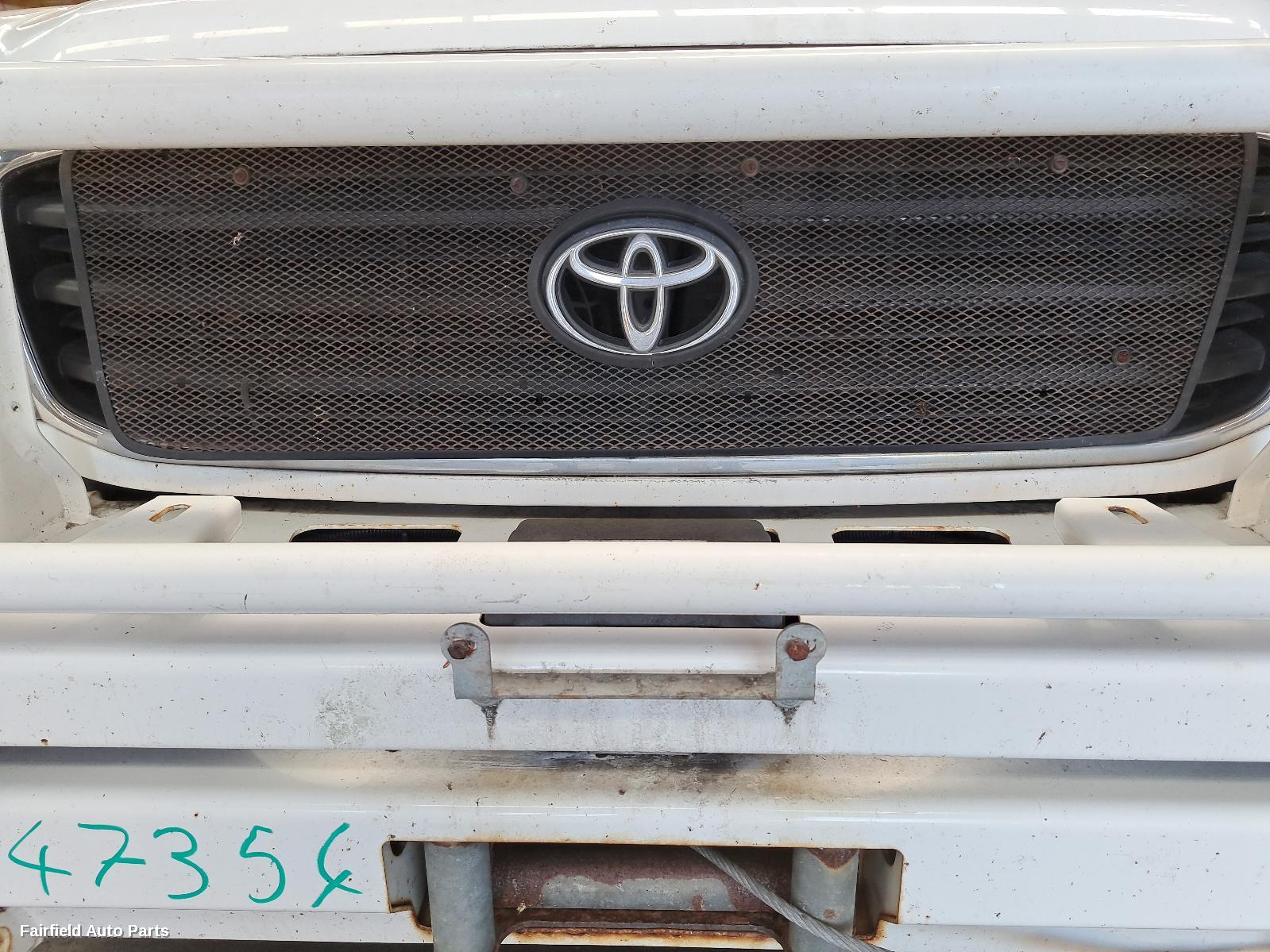 2000 Toyota Landcruiser Side Step Skirt