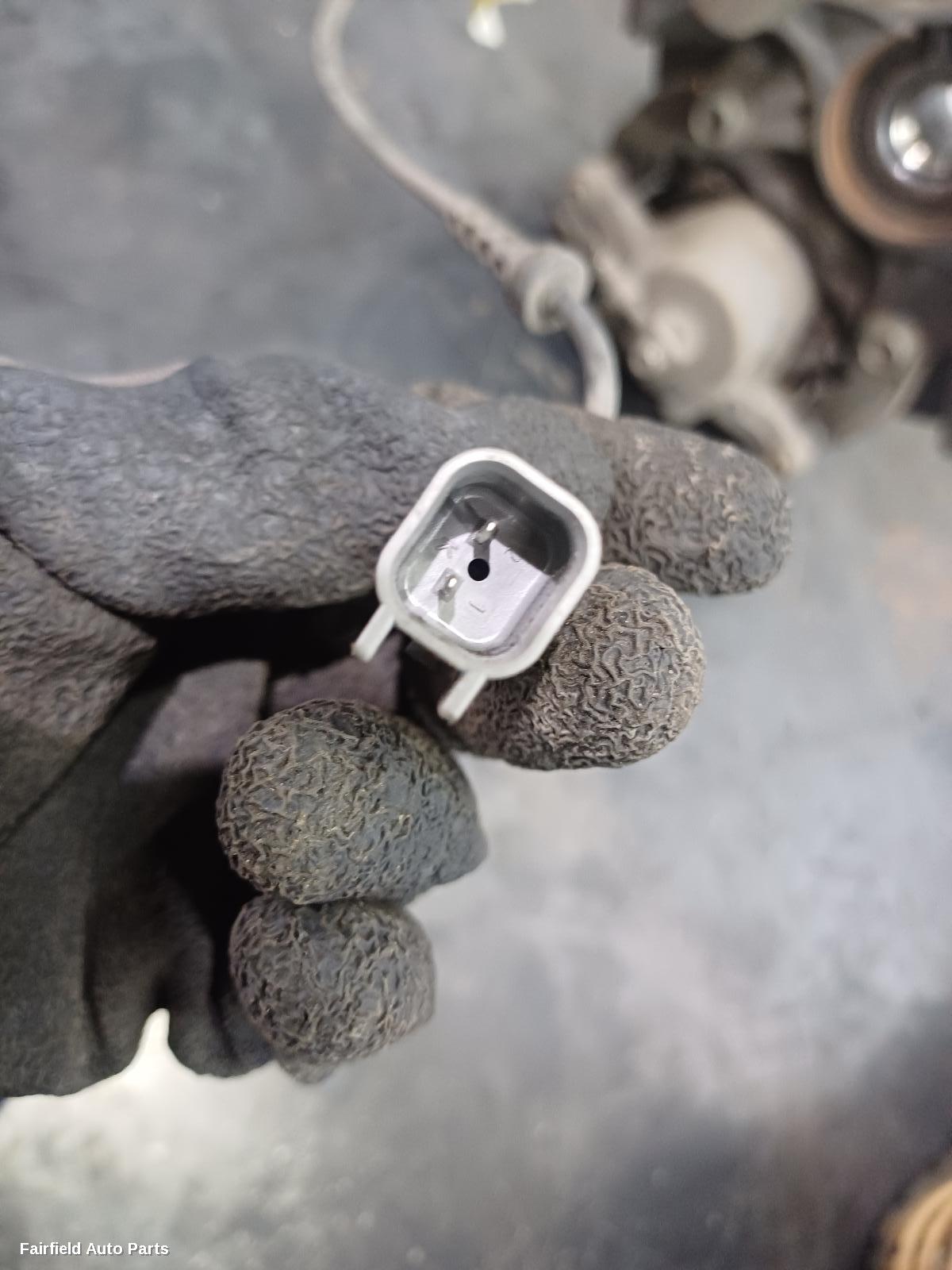 2013-2020 Holden Trax Right Front Hub Assembly