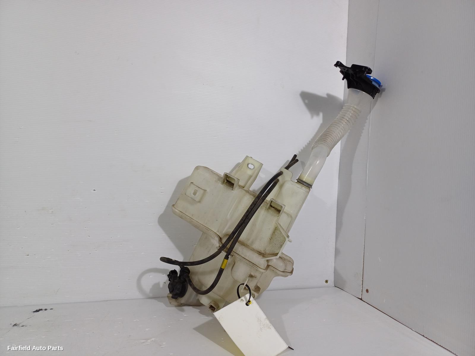 2015-2016 Mazda Cx5 Washer Bottle