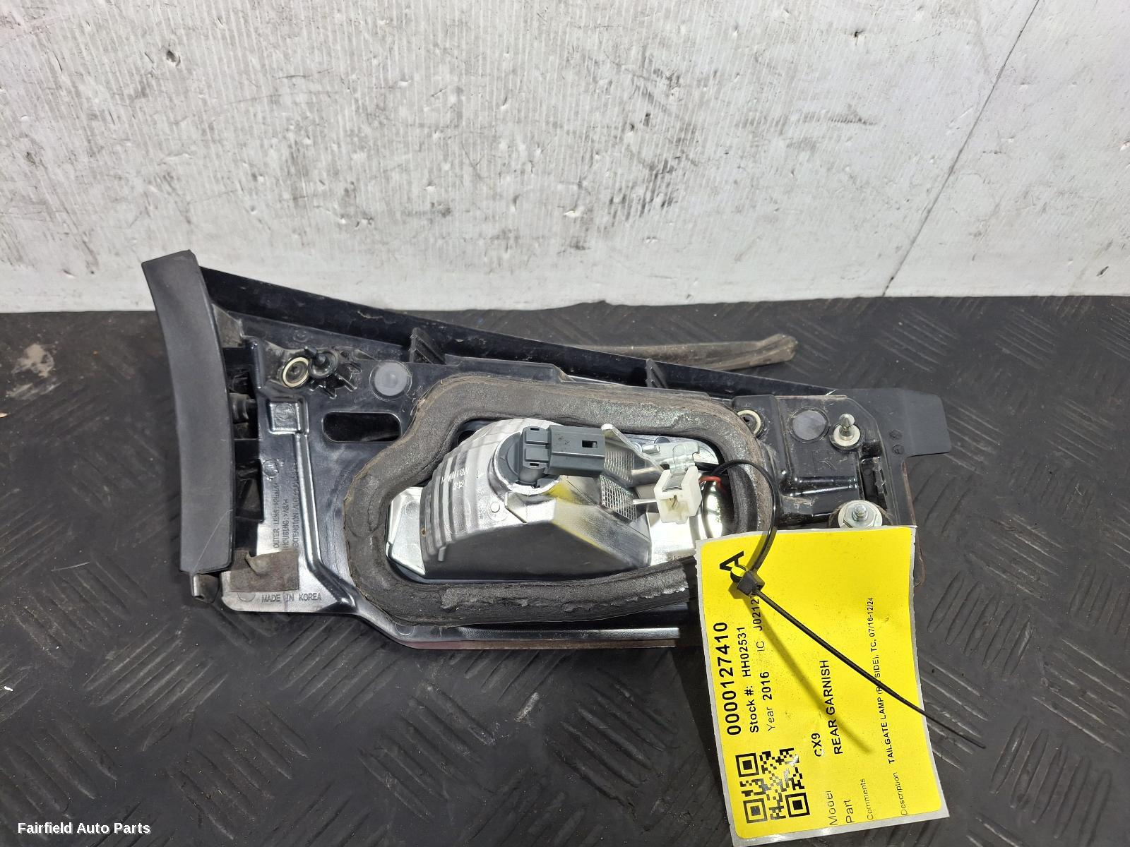 2016-2024 Mazda Cx9 Rear Garnish