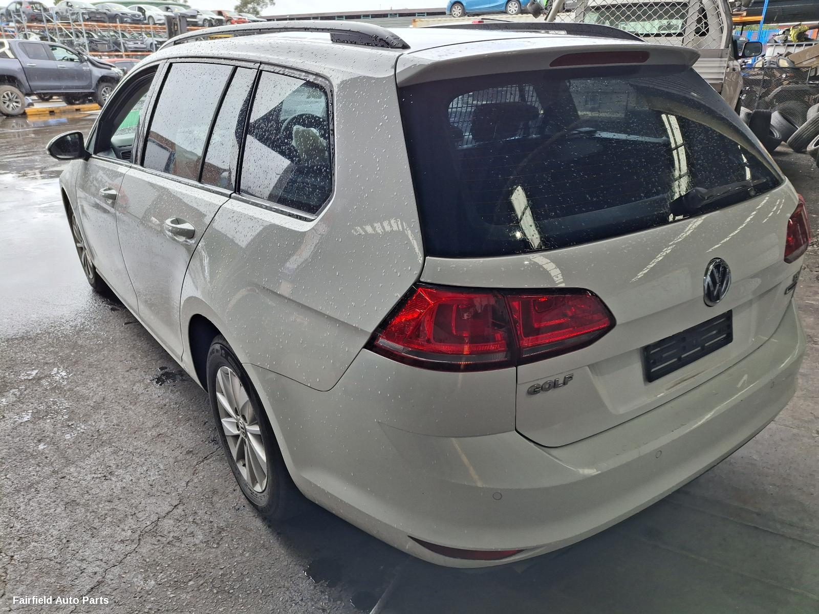 2017 Volkswagen Golf Left Taillight