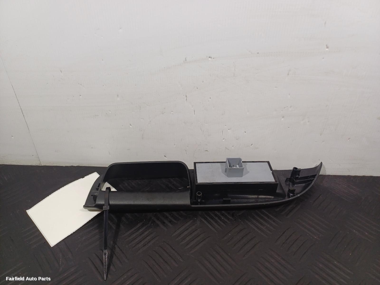 2009-2013 Skoda Octavia Pwr Dr Wind Switch