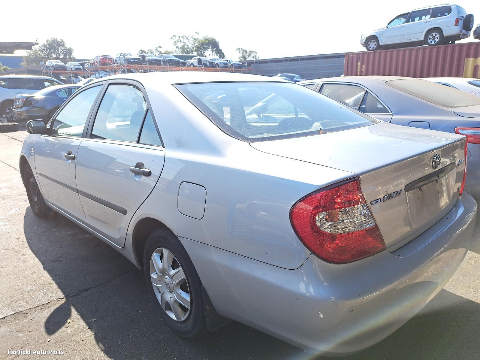 2002 Toyota Camry Left Taillight
