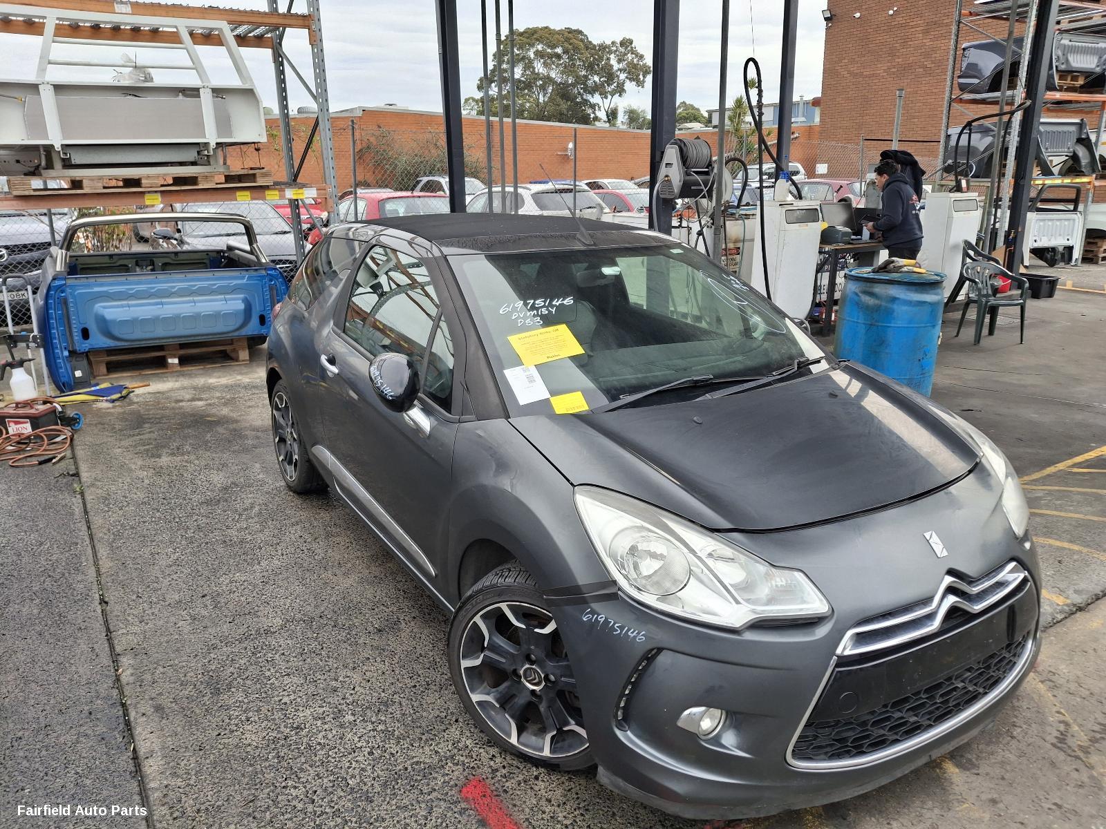 2013 Citroen Ds3 Right Door Mirror