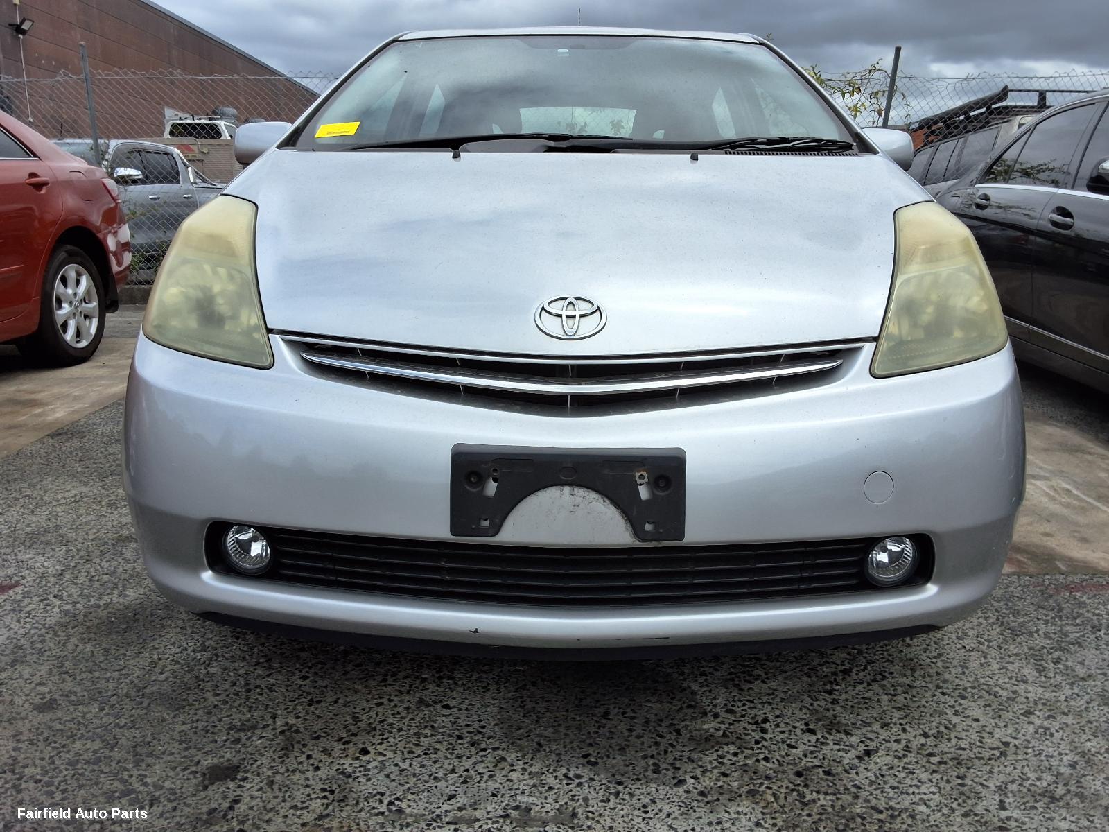 2003-2009 Toyota Prius Right Guard