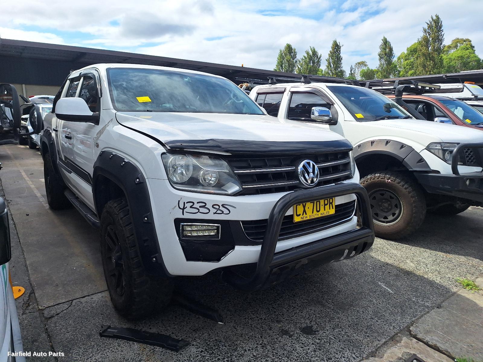 2010-2017 Volkswagen Amarok Right Guard