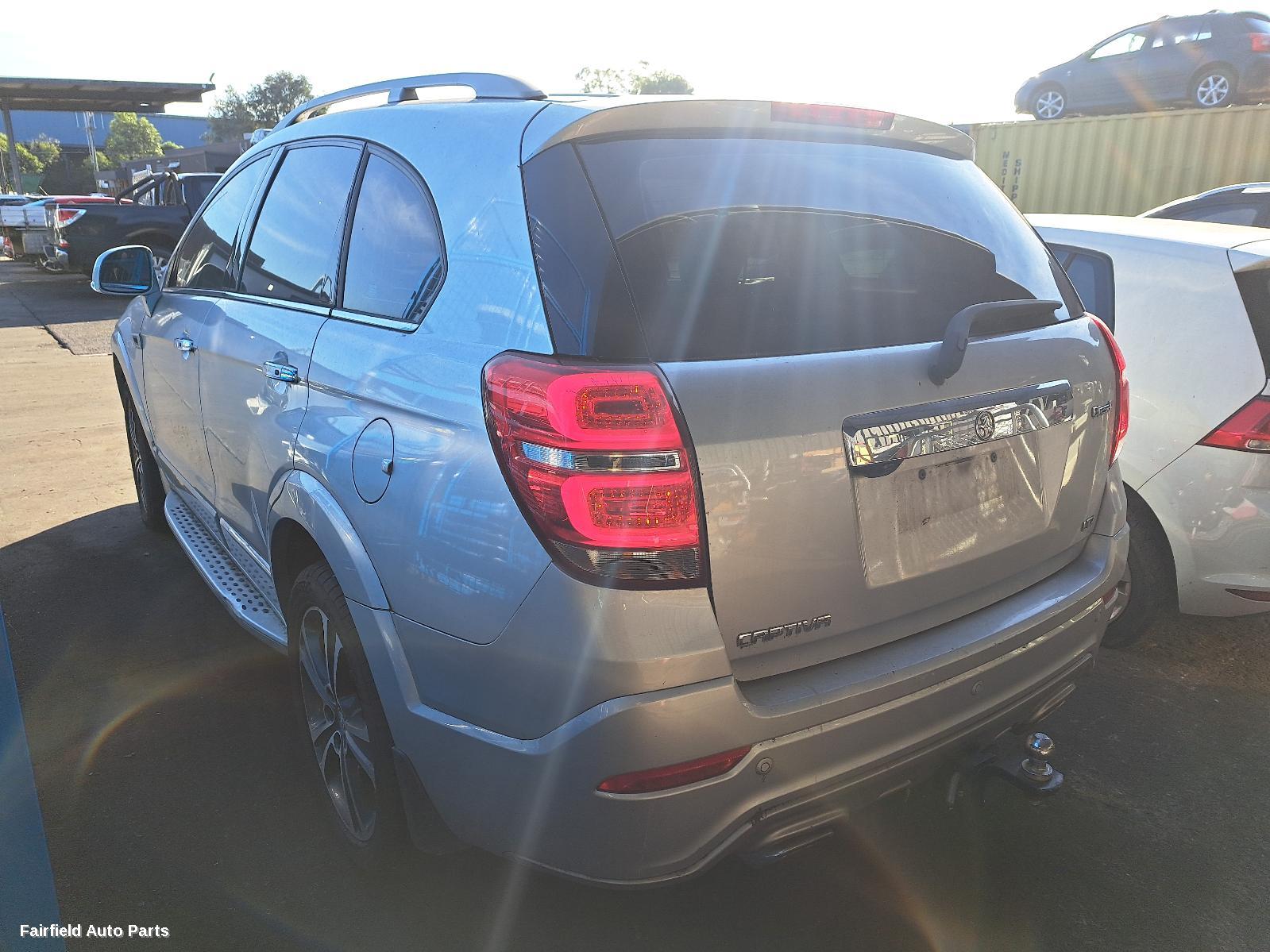 2017 Holden Captiva Right Door Mirror