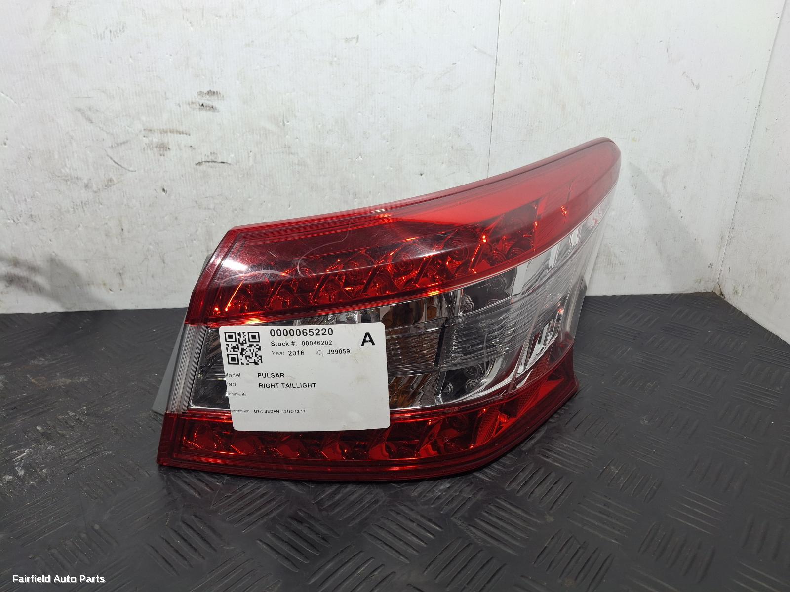 2012-2017 Nissan Pulsar Right Taillight