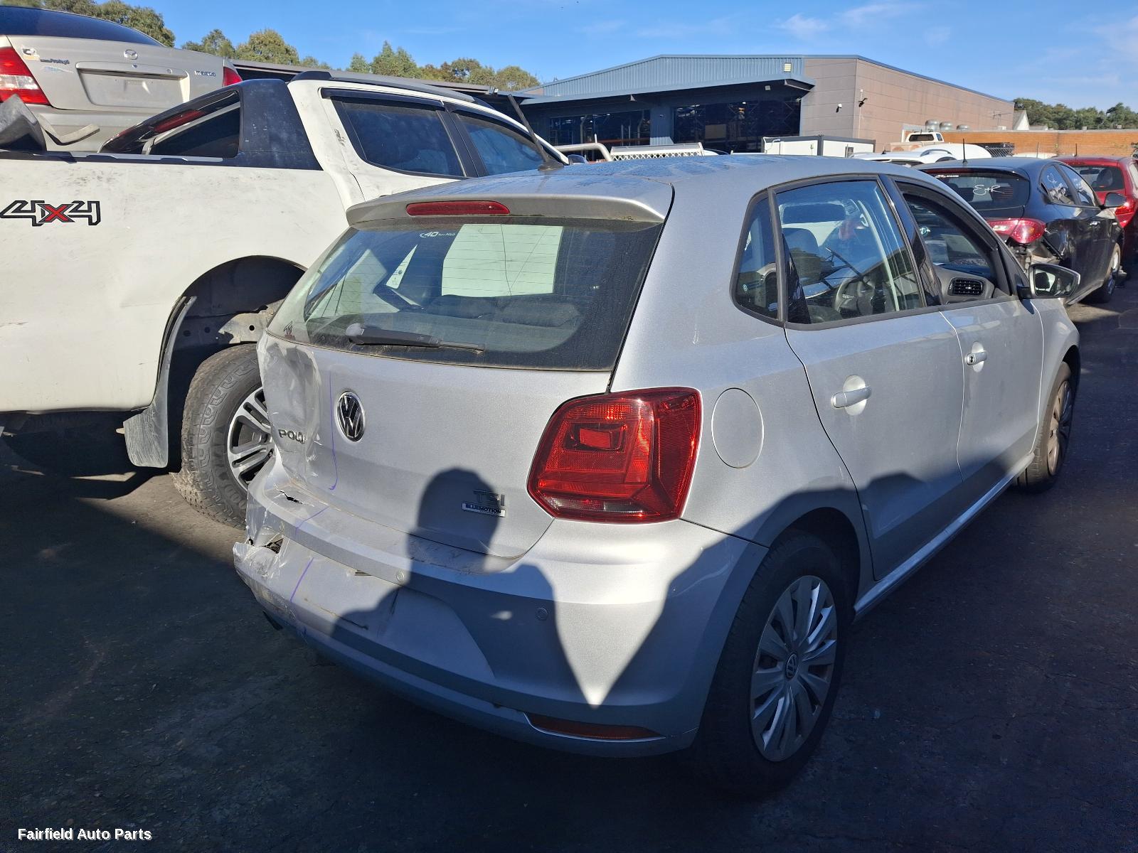 2015 Volkswagen Polo Right Taillight
