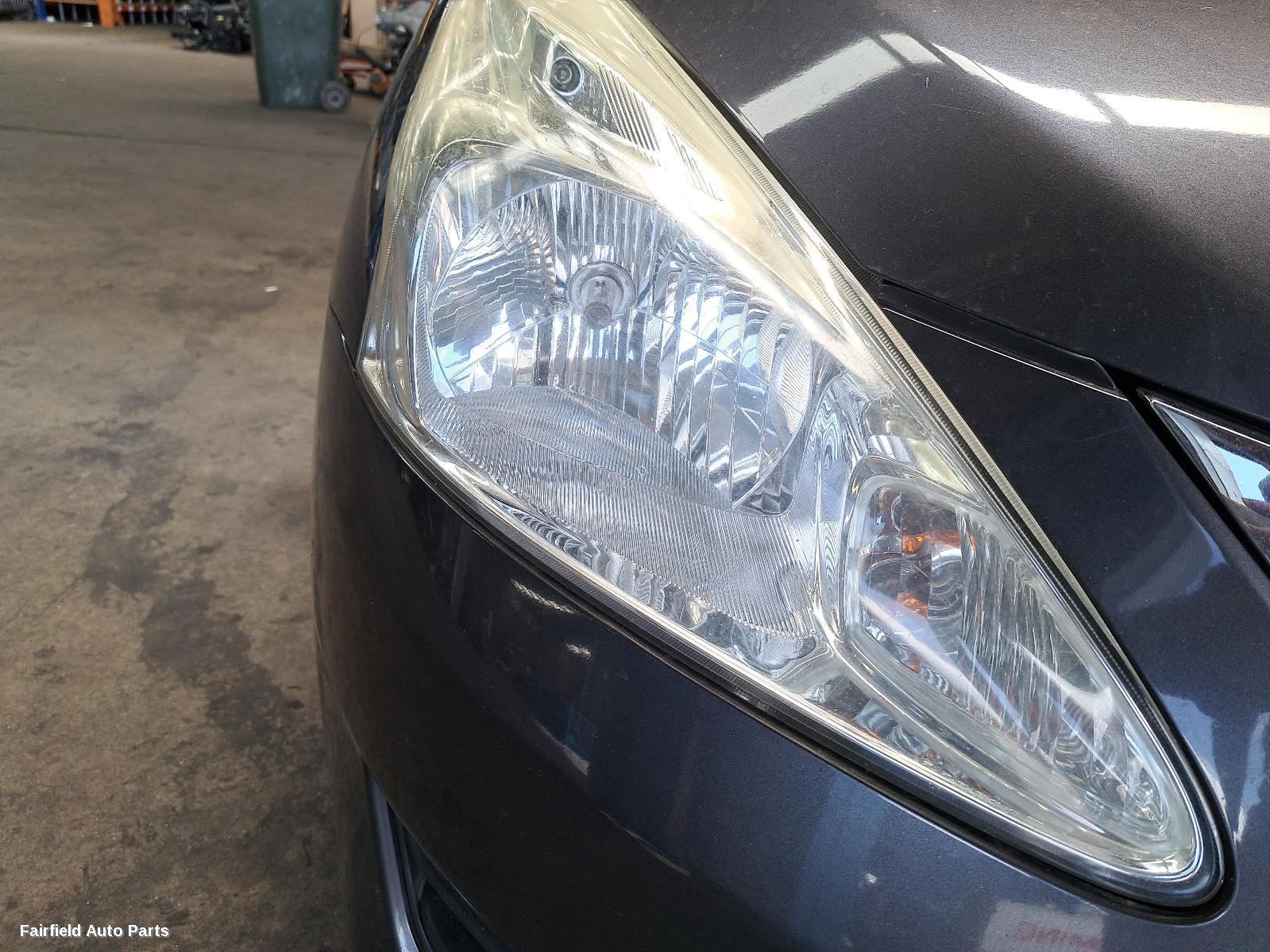 2015 Nissan Pulsar Left Taillight