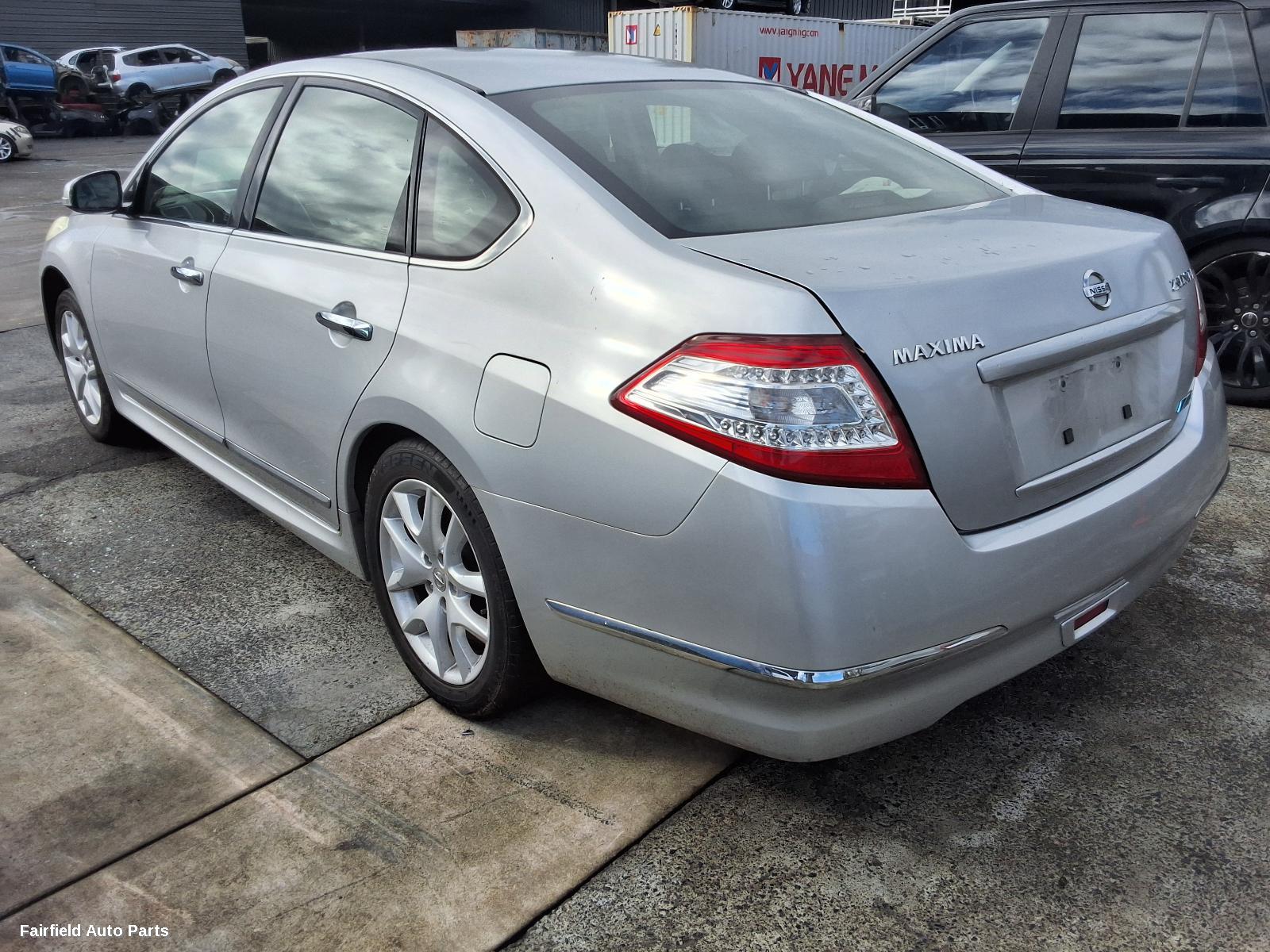 2013 Nissan Maxima Right Taillight