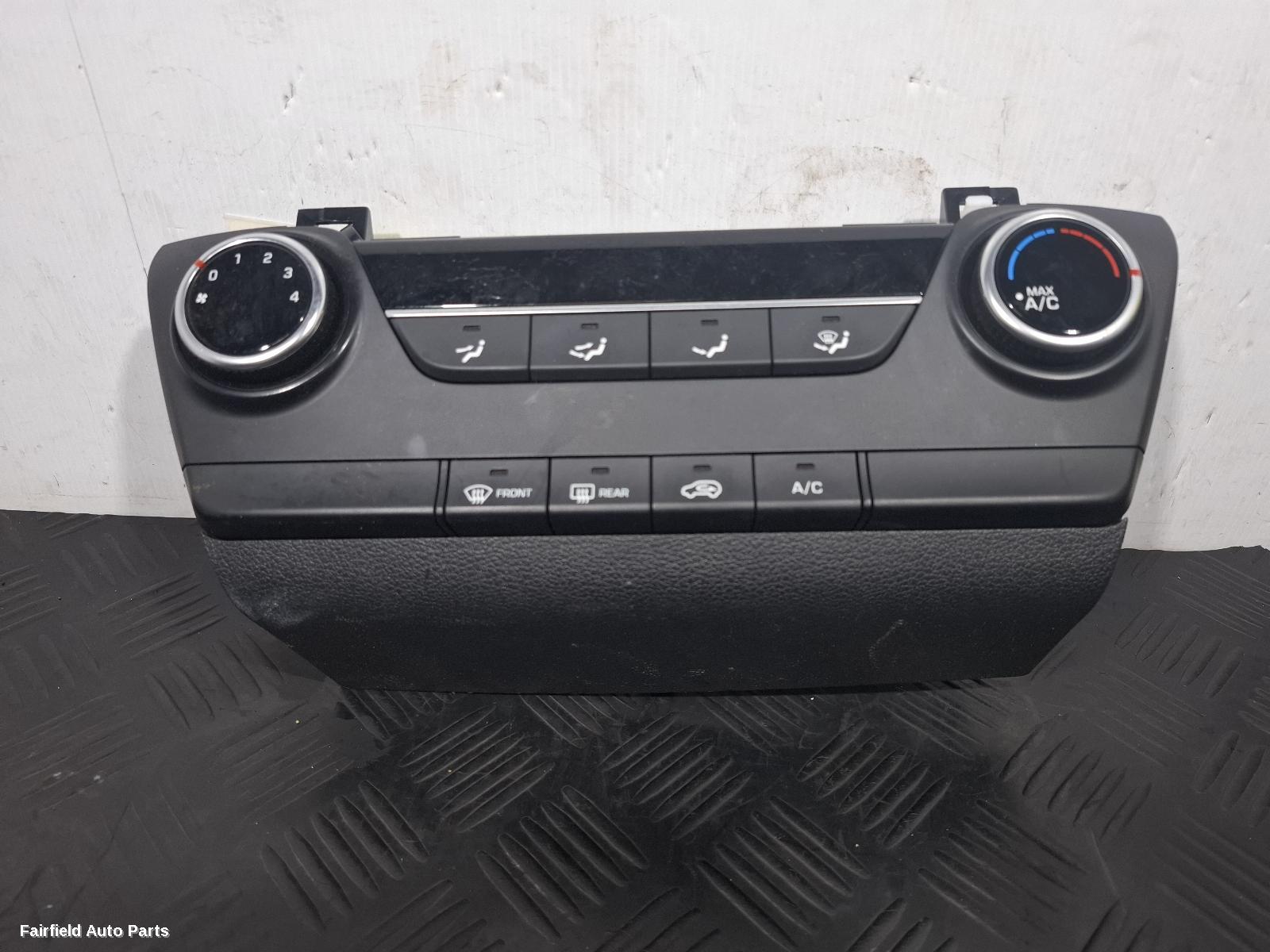 2015-2021 Hyundai Tucson Heater Ac Controls