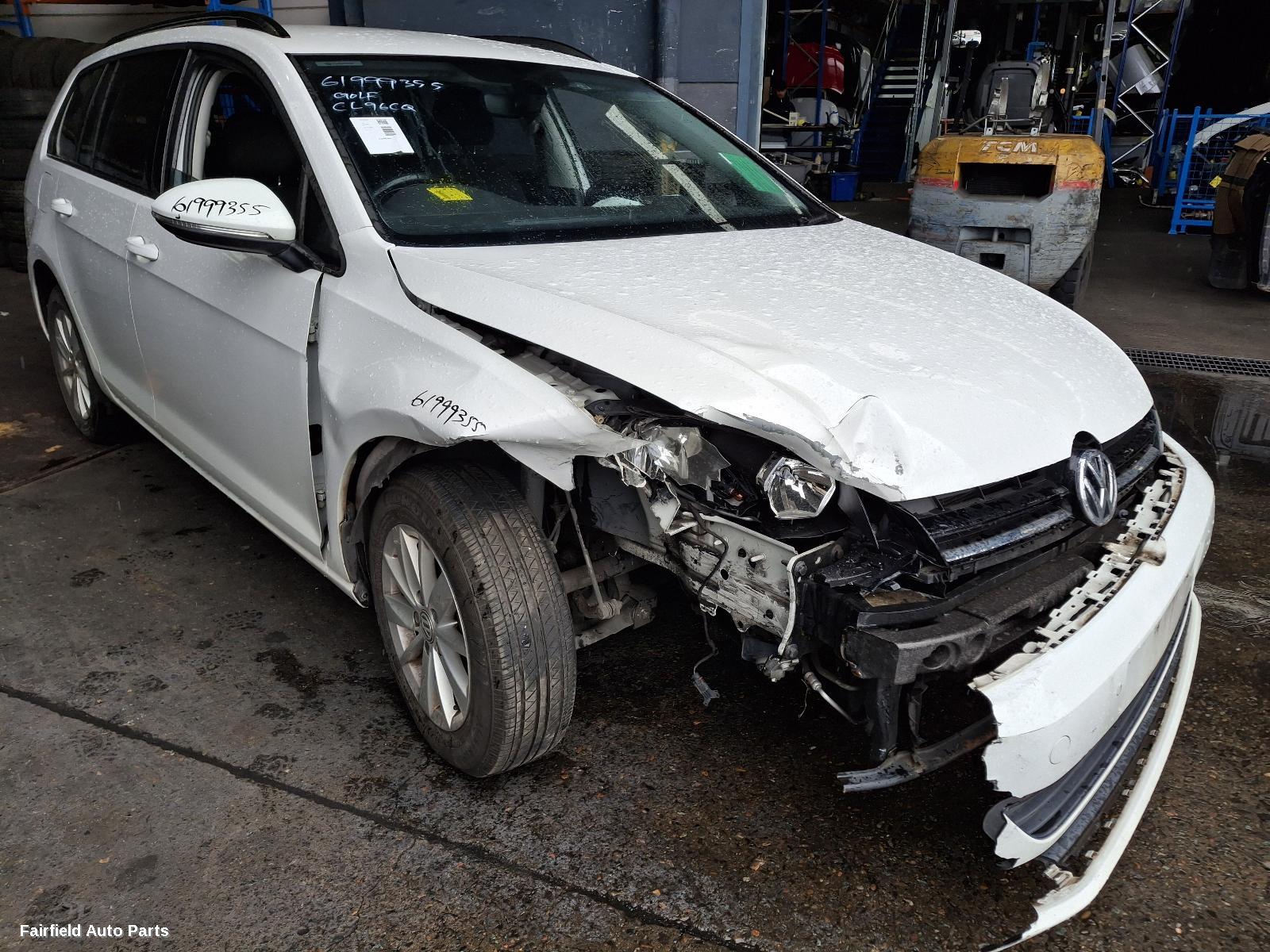 2017 Volkswagen Golf Right Taillight