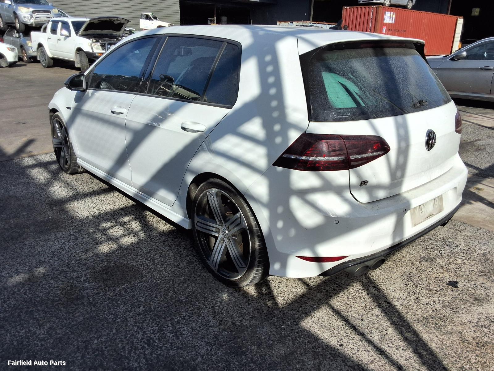 2015 Volkswagen Golf Differential Centre