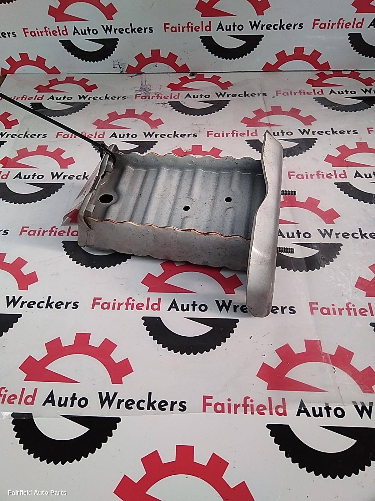 2014-2019 Toyota Yaris F Bar Reinforc Brack