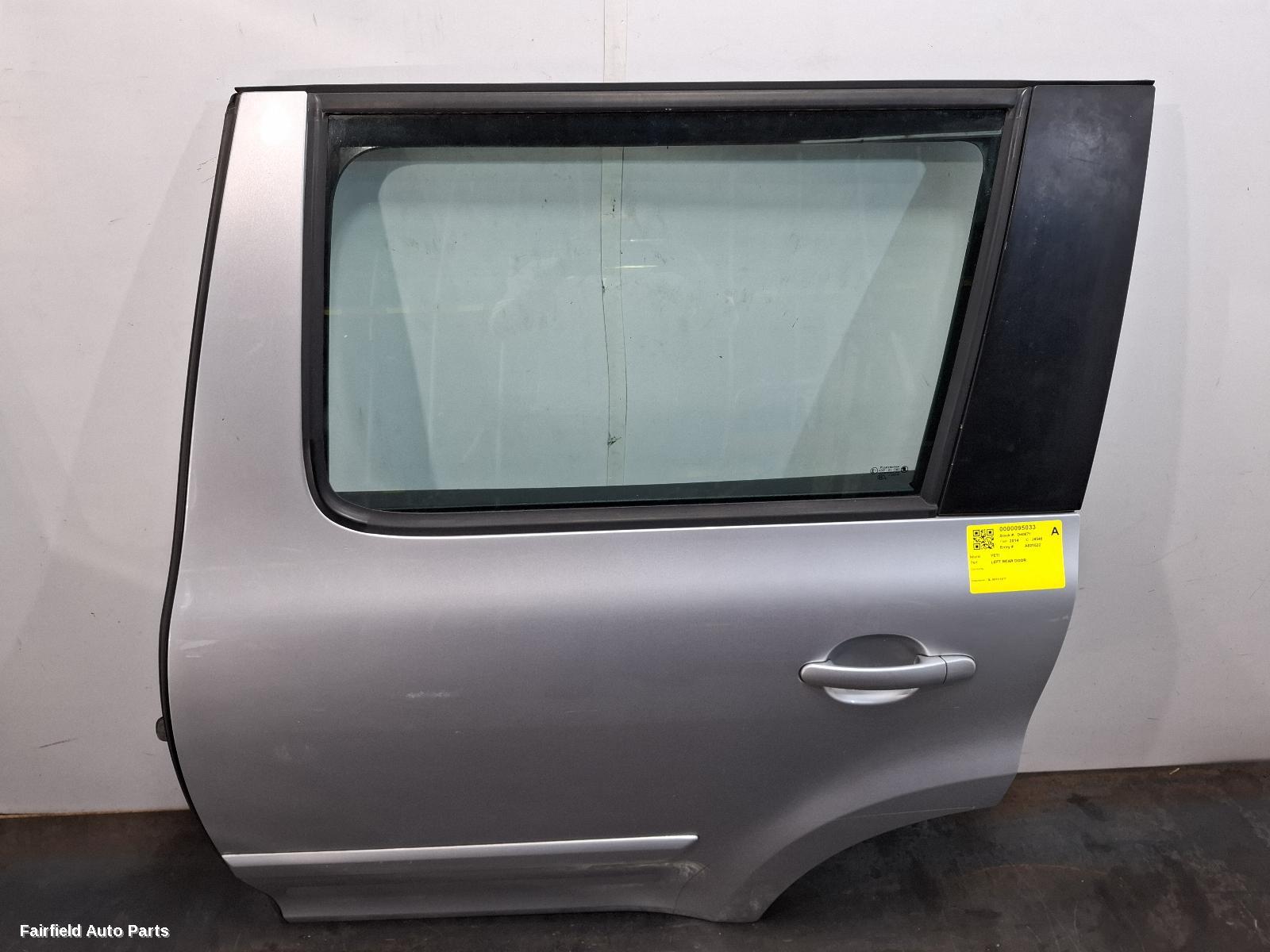 2011-2017 Skoda Yeti Left Rear Door Sliding