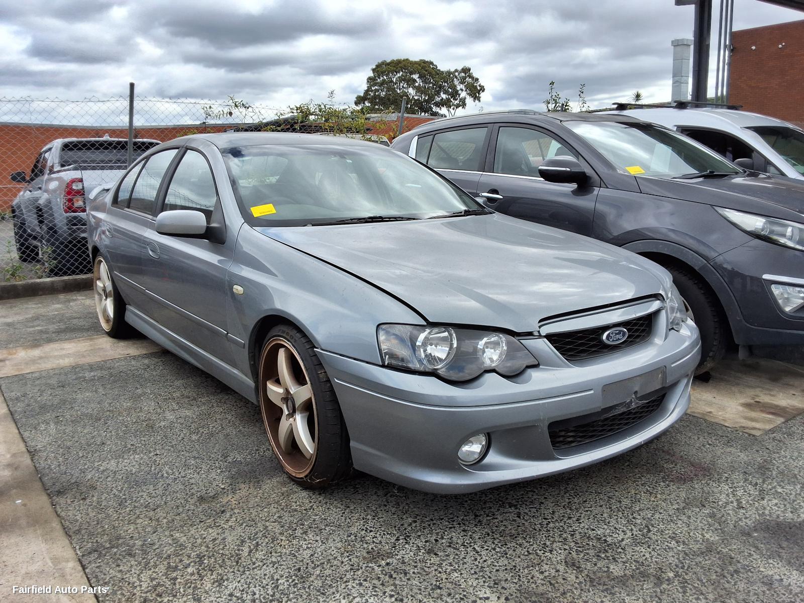 2003 Ford Falcon Left Guard