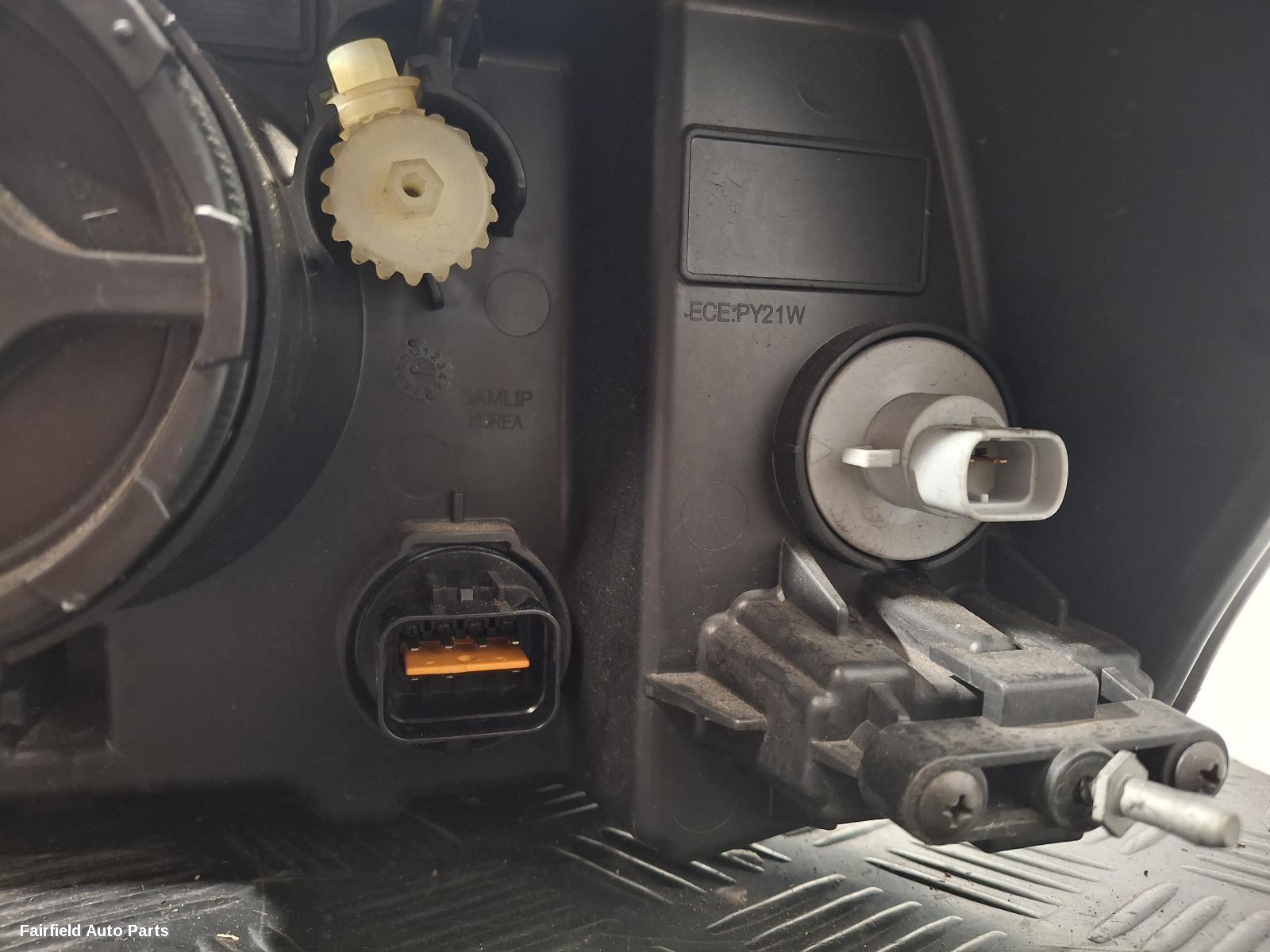 2015-2018 Holden Captiva Right Headlamp