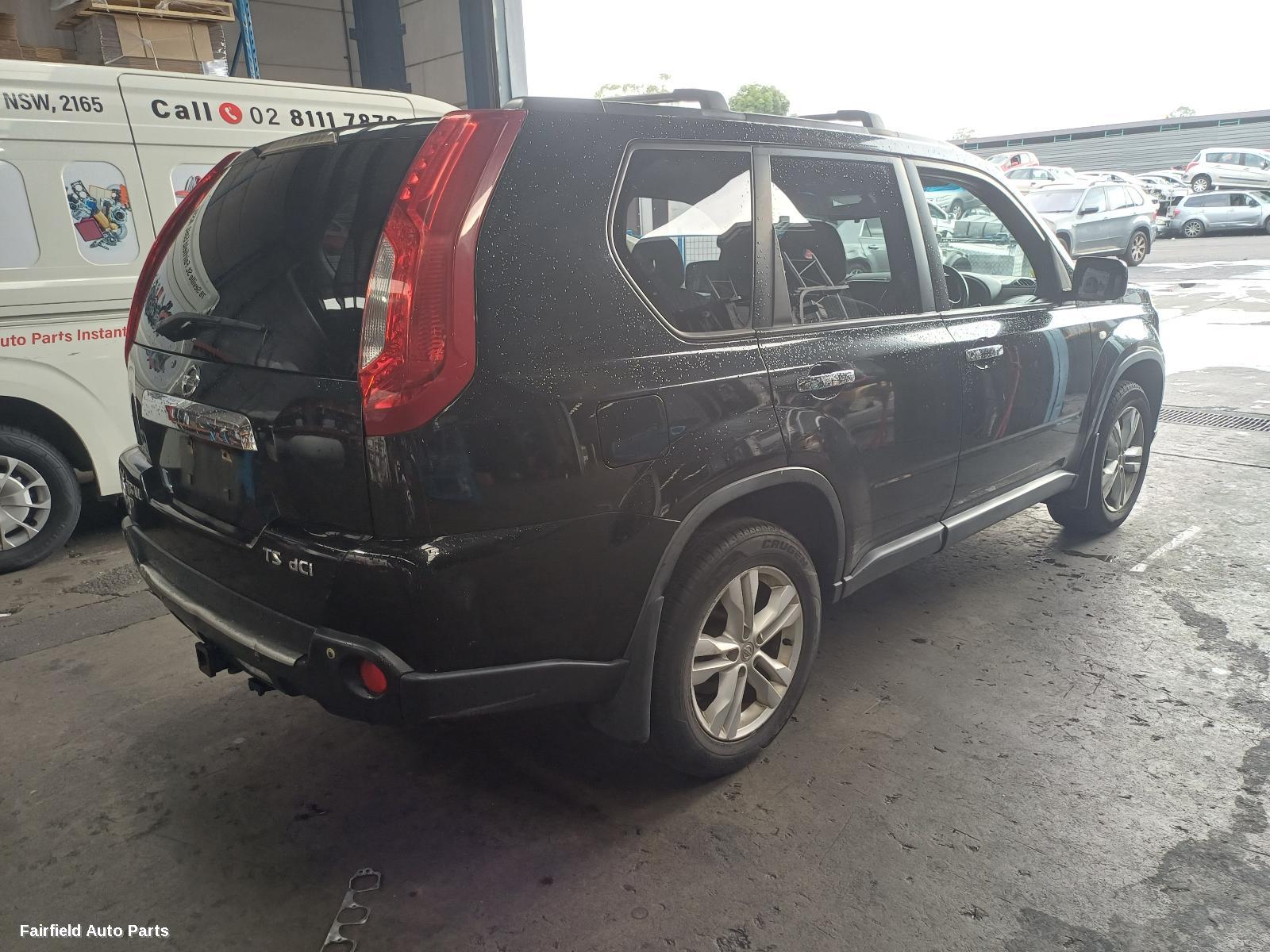 2011 Nissan Xtrail Left Taillight