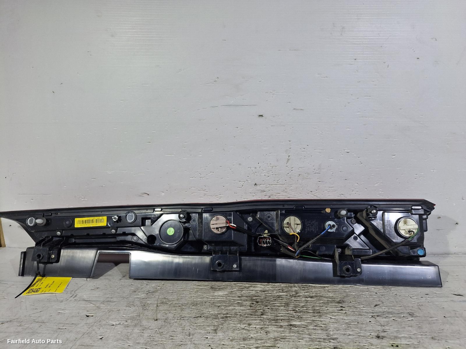 2020-2026 Ldv Deliver 9 Left Taillight