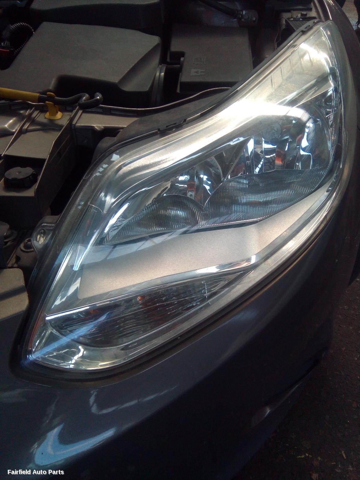 2011-2013 Ford Focus Left Rear Door Sliding