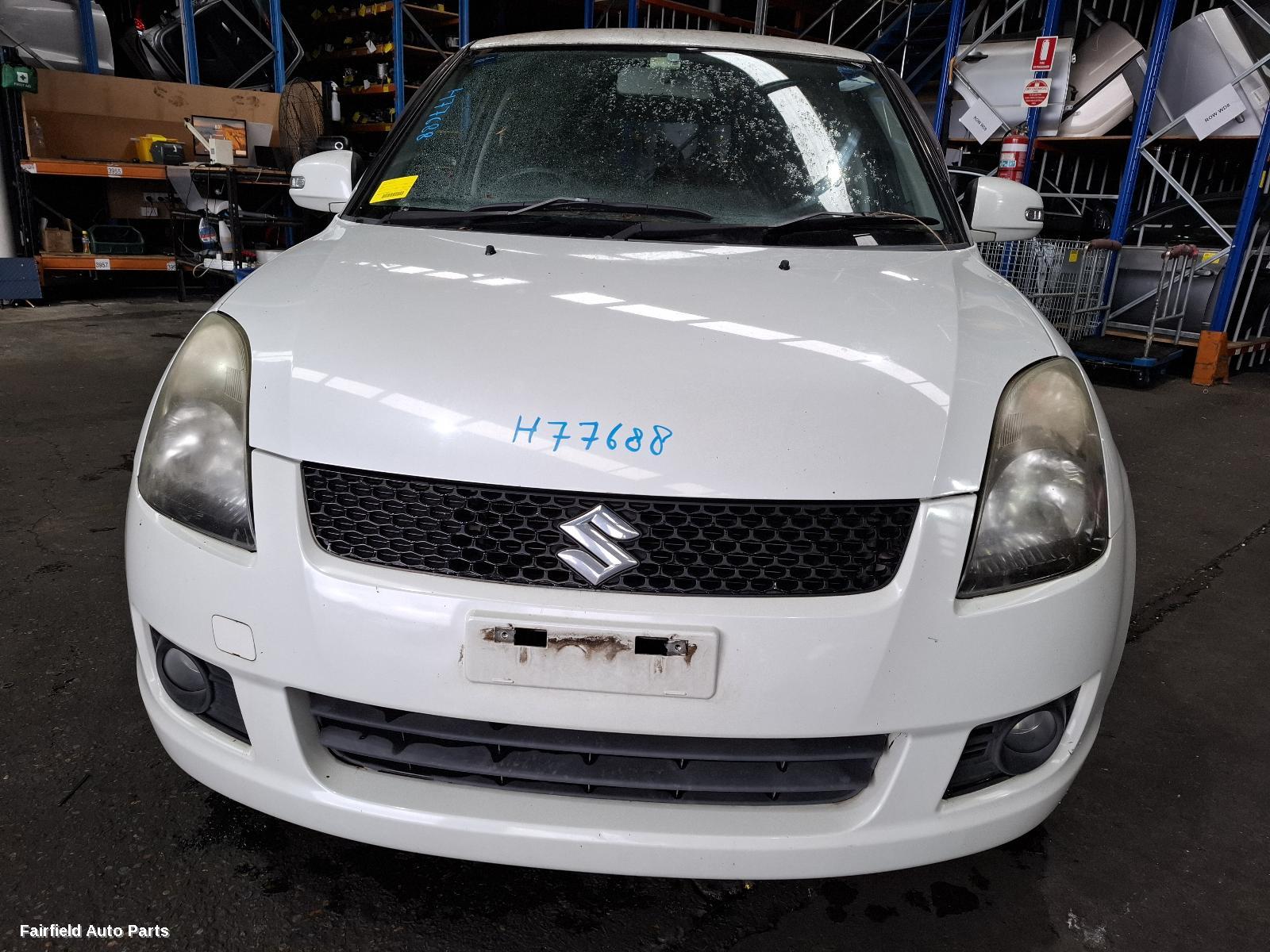 2010 Suzuki Swift Right Headlamp