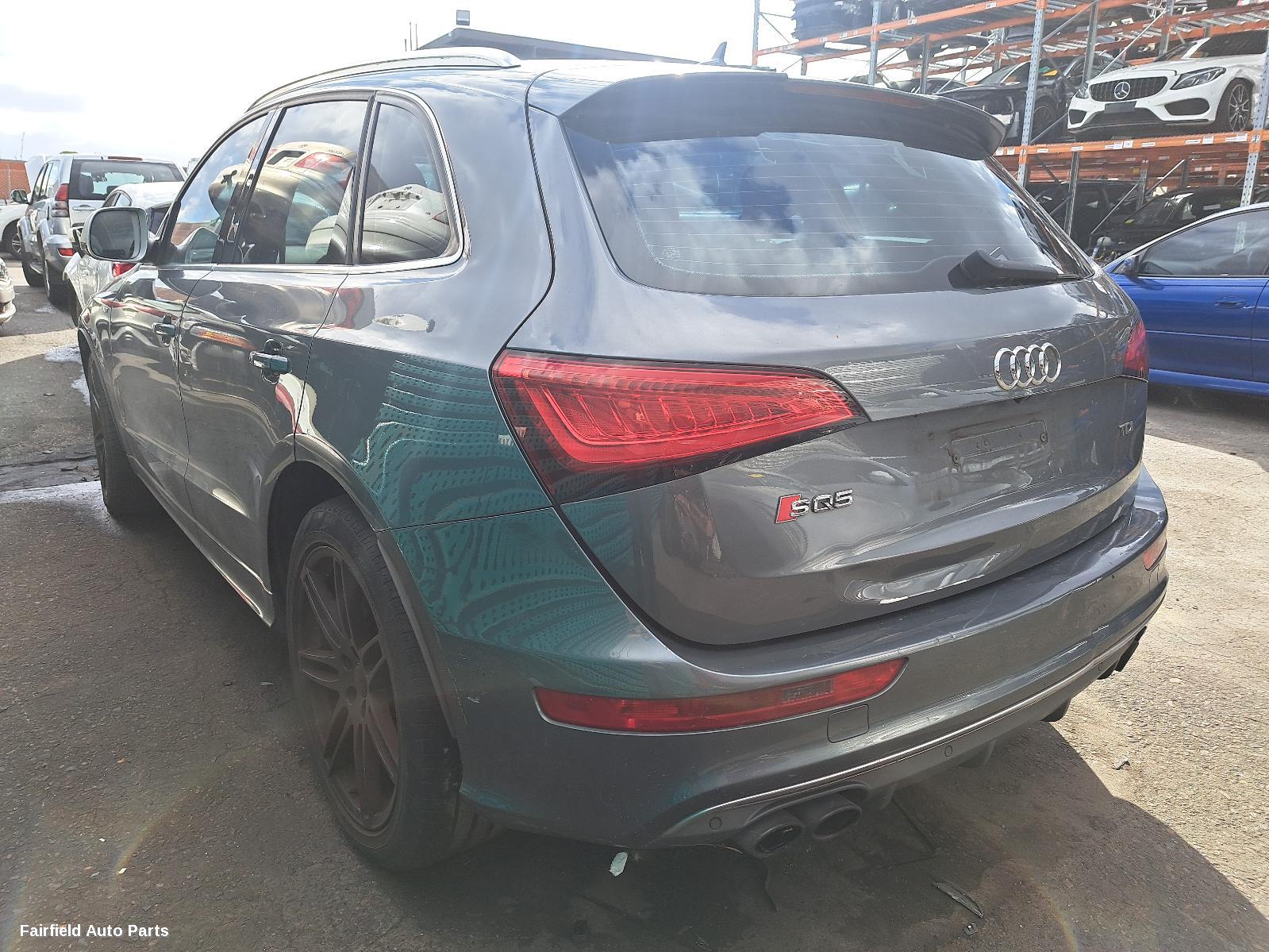 2014 Audi Q5 Right Taillight