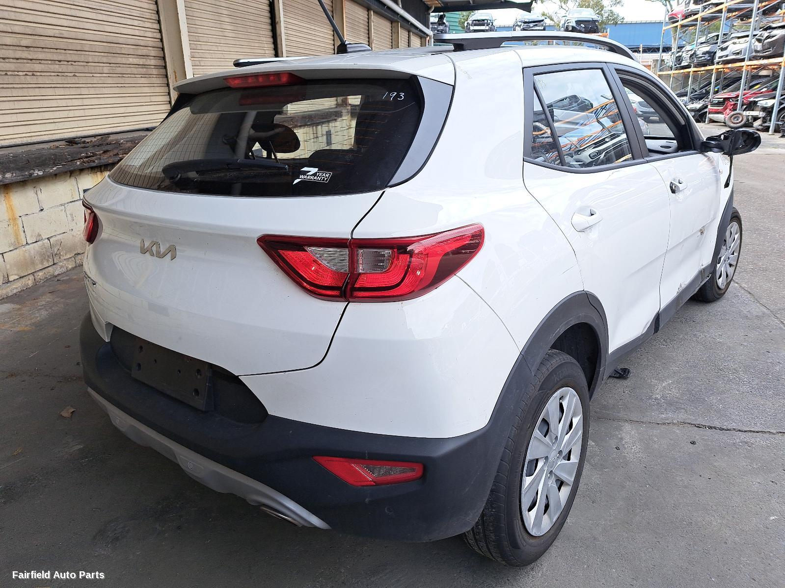 2022 Kia Stonic Column