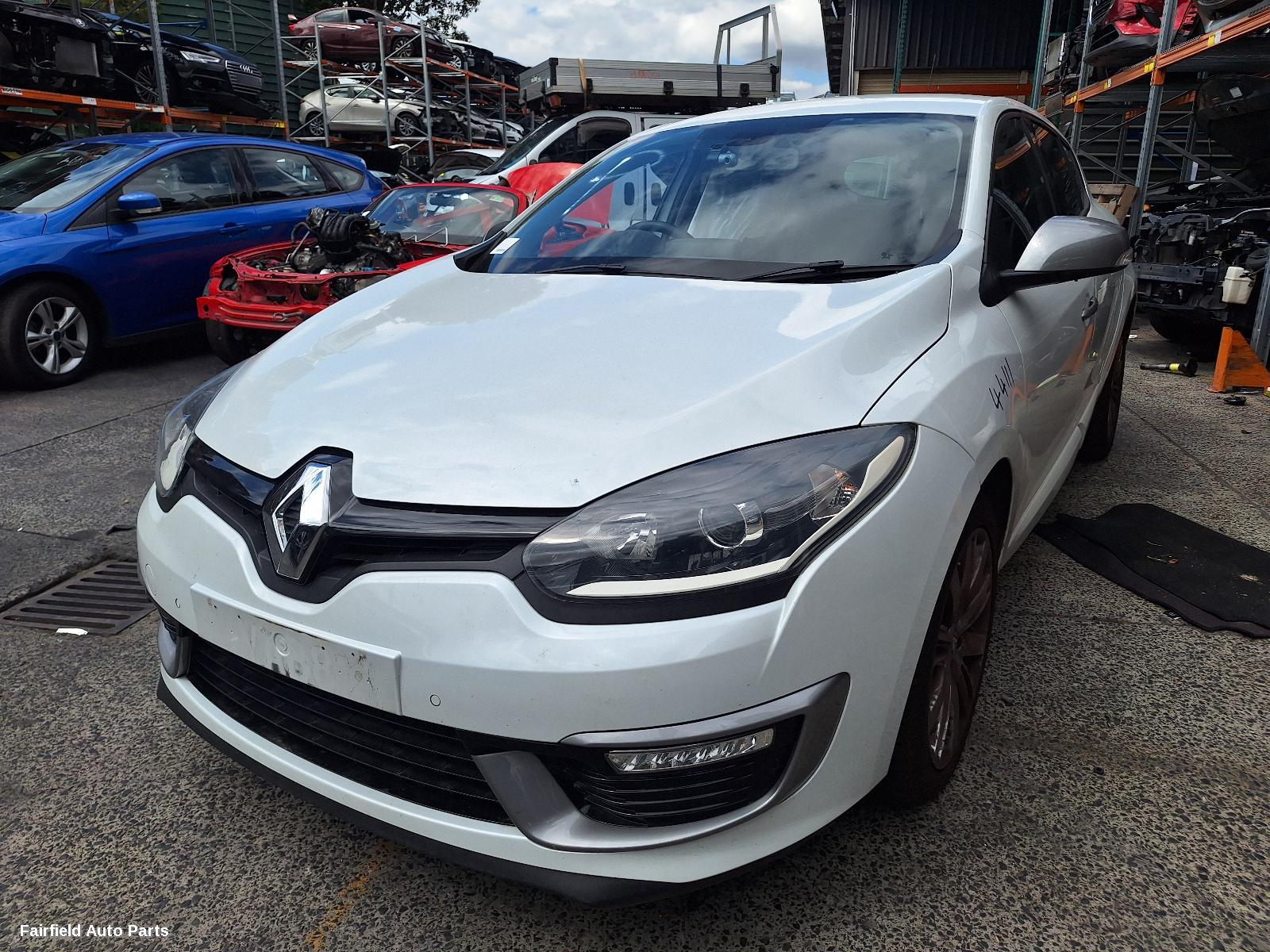 2015 Renault Megane Left Front Door